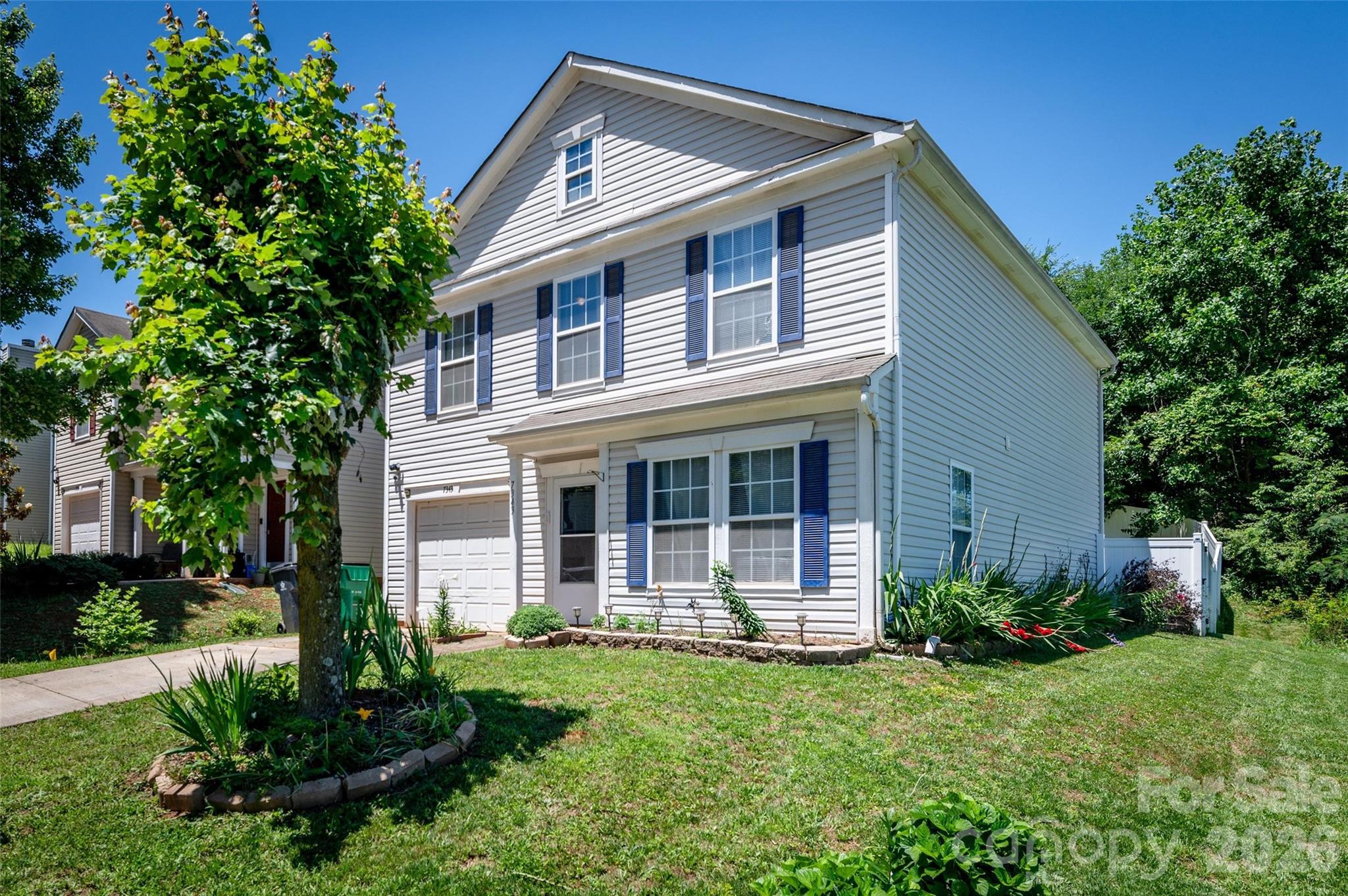 7343 Fox Point Dr, Charlotte, NC 28269