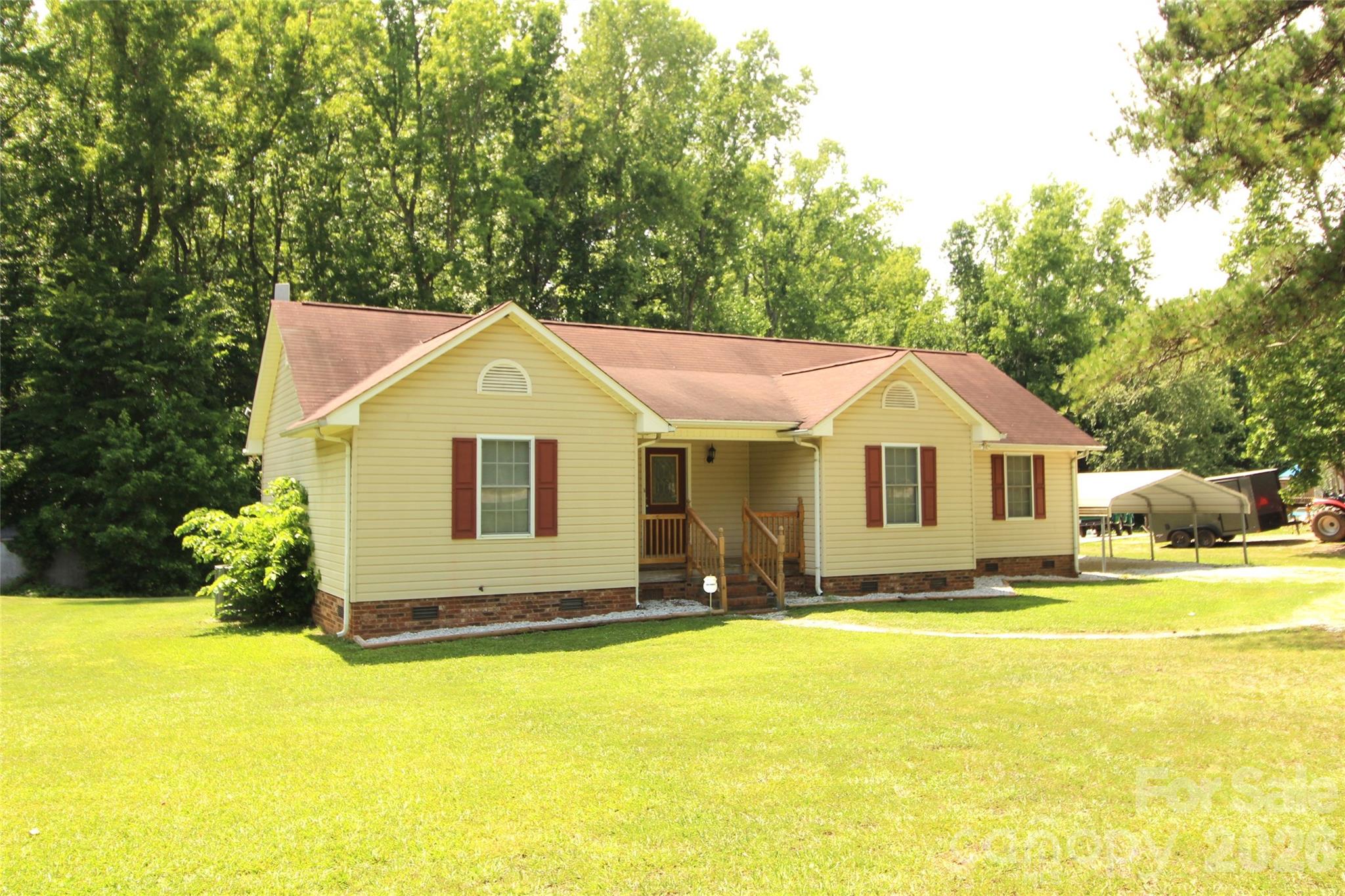 865 N Highway 161 Hw, Clover, SC 29710