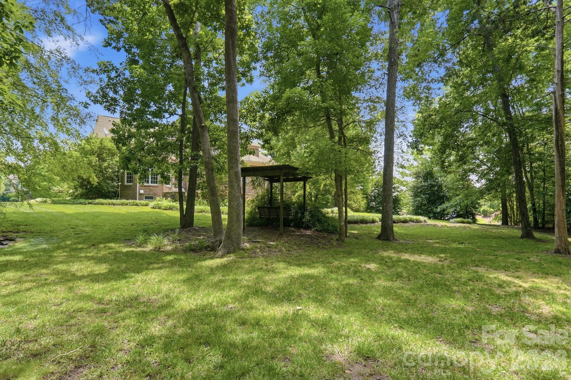 2016 Autumn Blossom Ln, Waxhaw, NC 28173