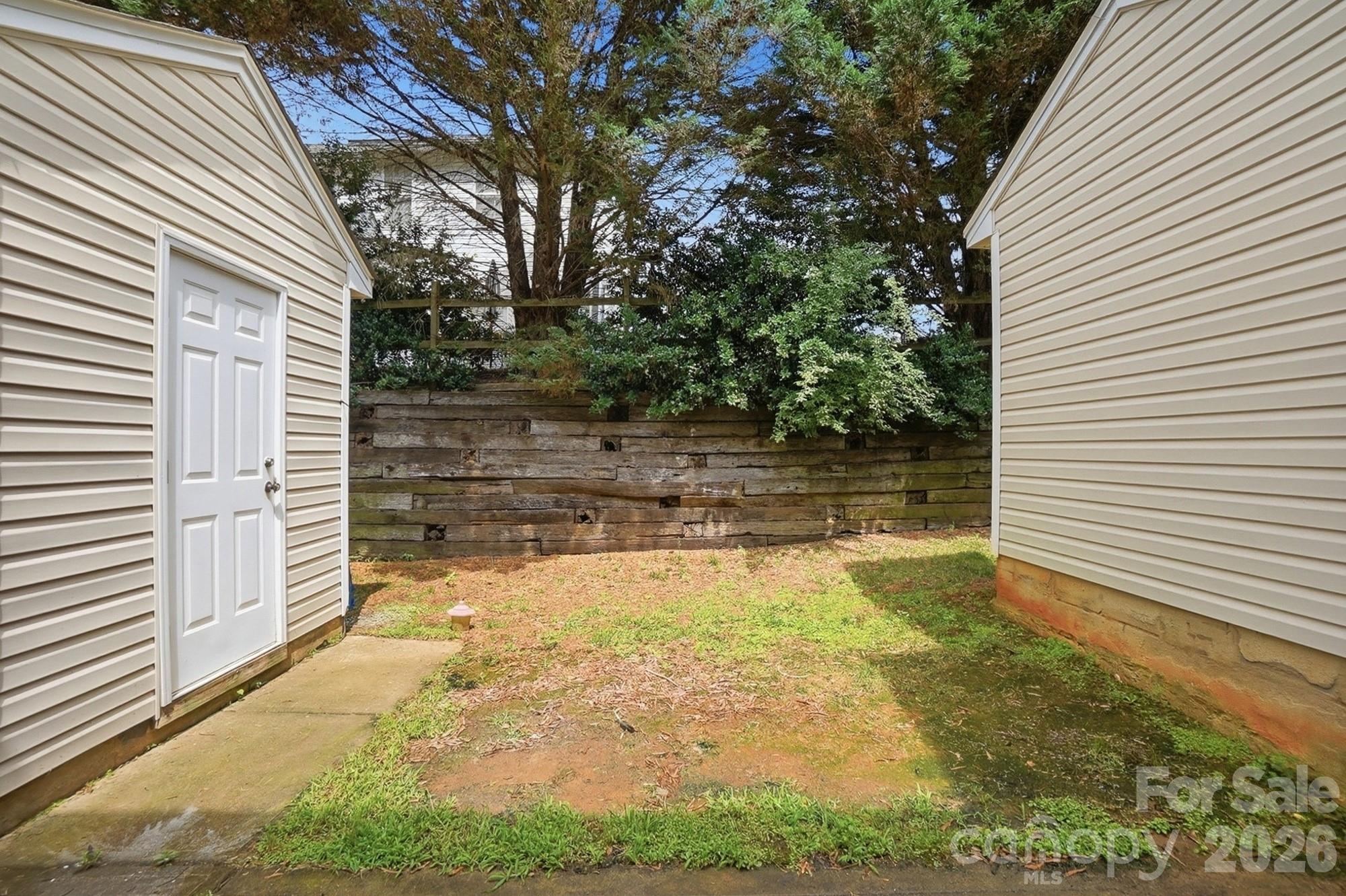 5315 Jocelyn Ln, Charlotte, NC 28269