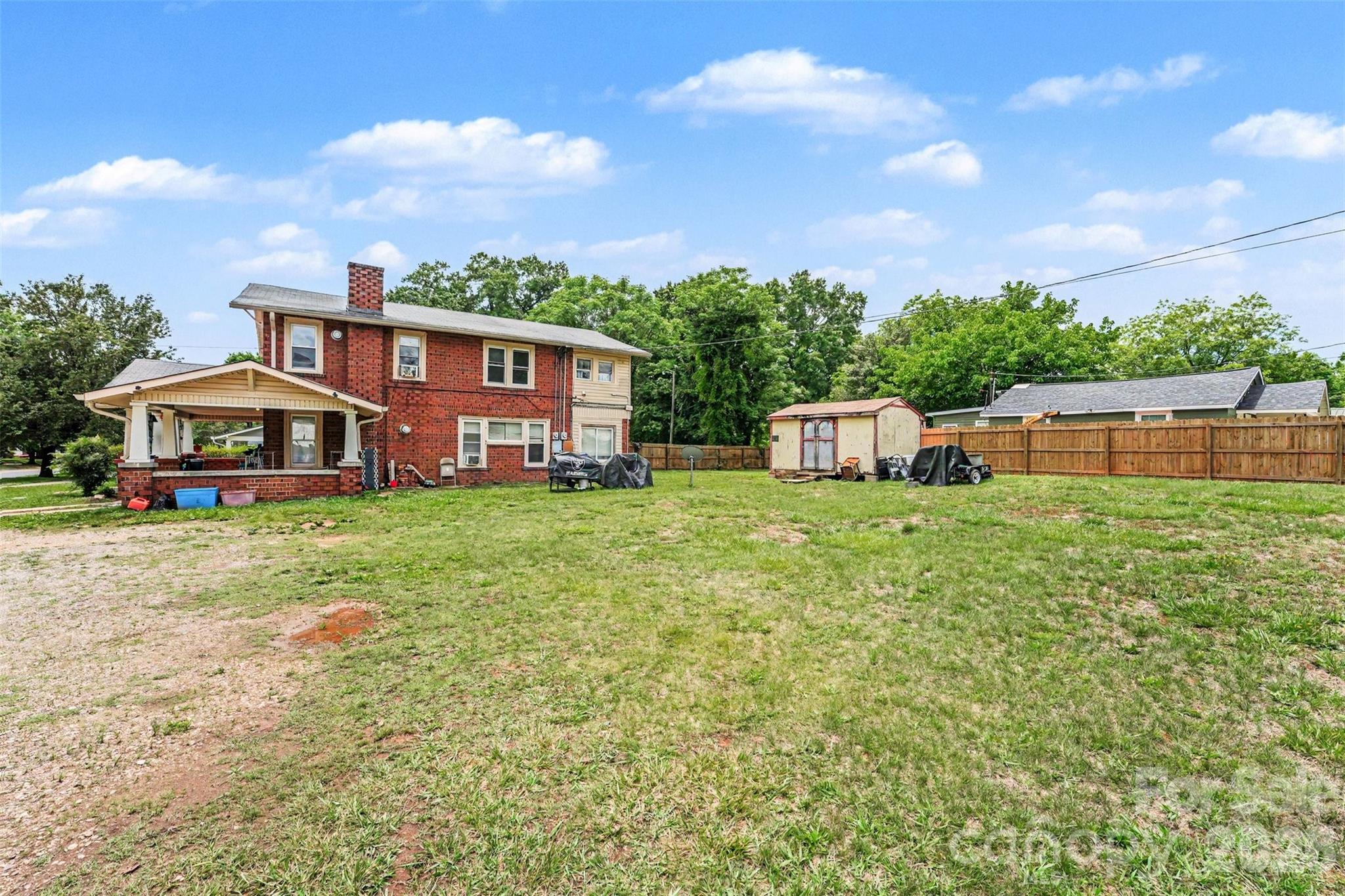 1302 Wilson W Lee Blvd, Statesville, NC 28677