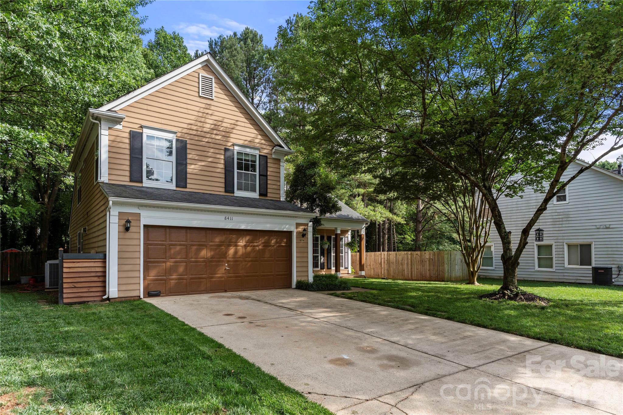 8411 Red Cypress Ct, Charlotte, NC 28216
