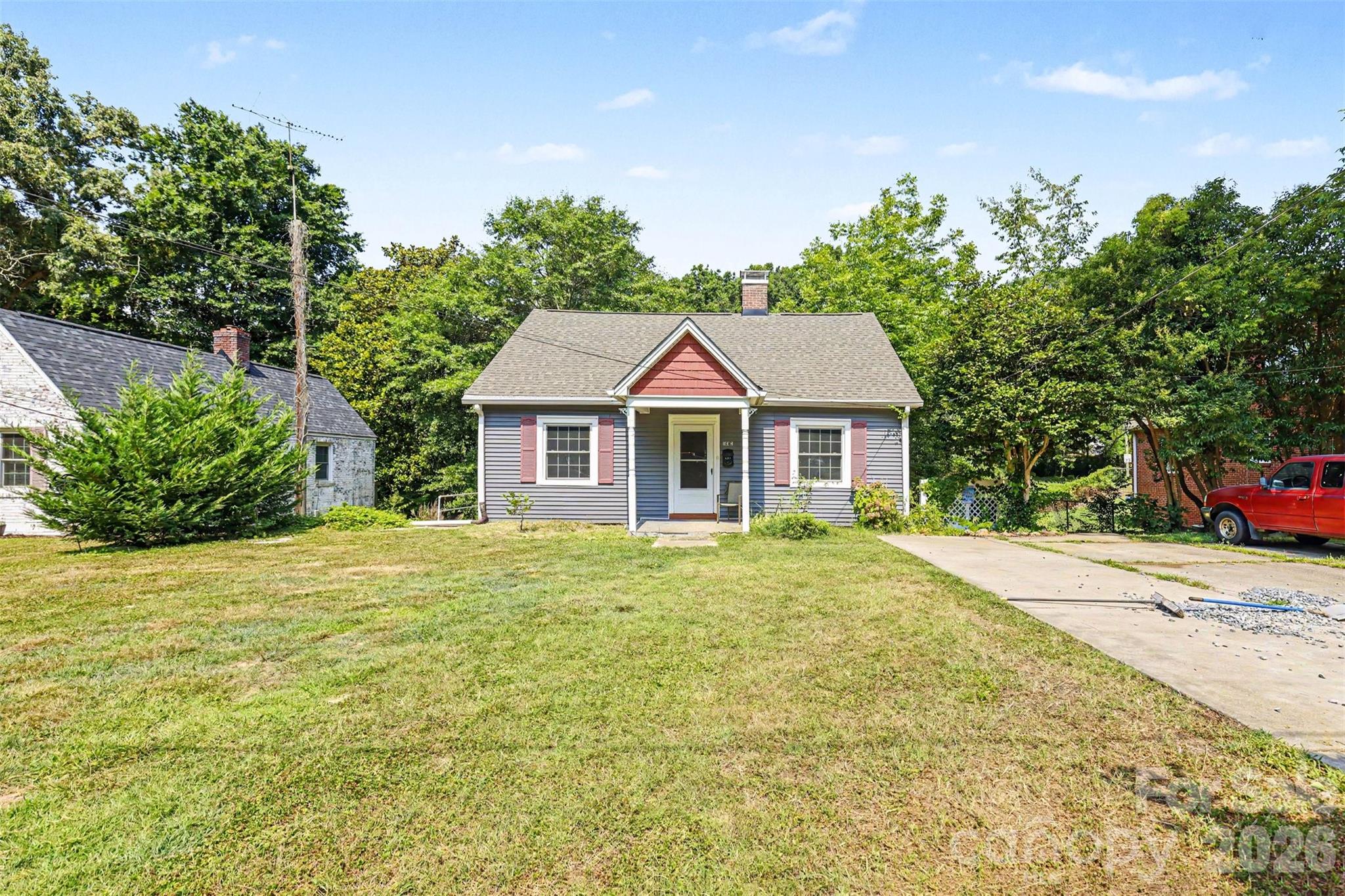 103 S Belvedere Ave, Gastonia, NC 28054