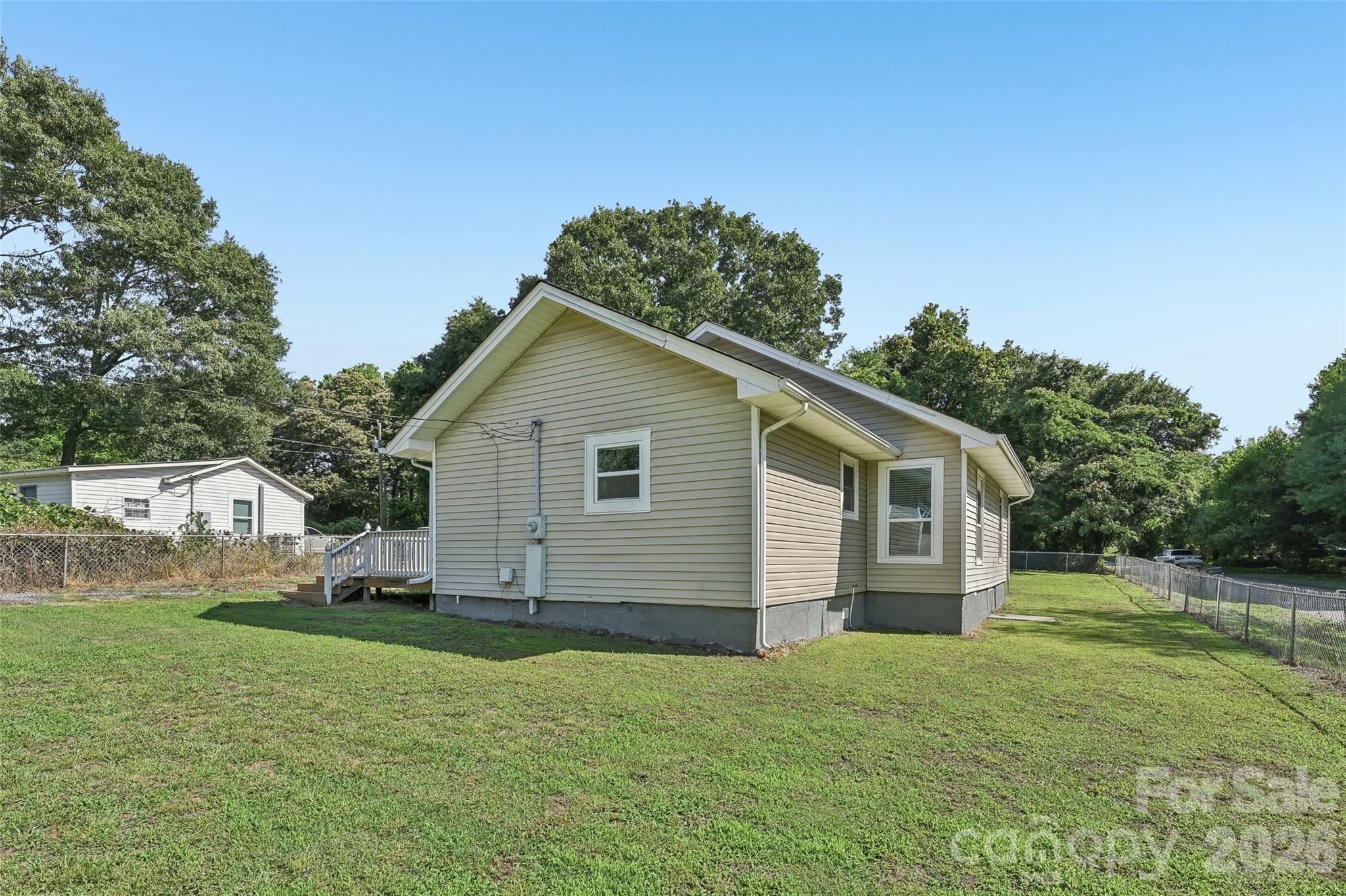 2509 Gardner St, Gastonia, NC 28056