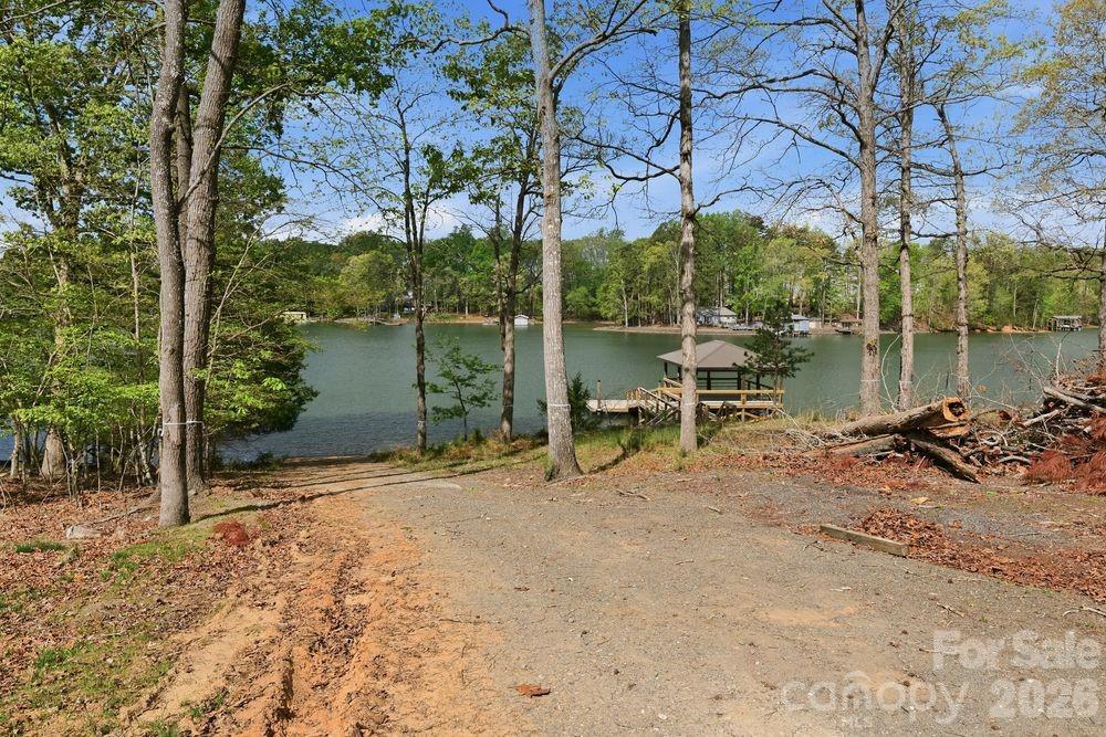 18230 Torchbearer Ln, Charlotte, NC 28278