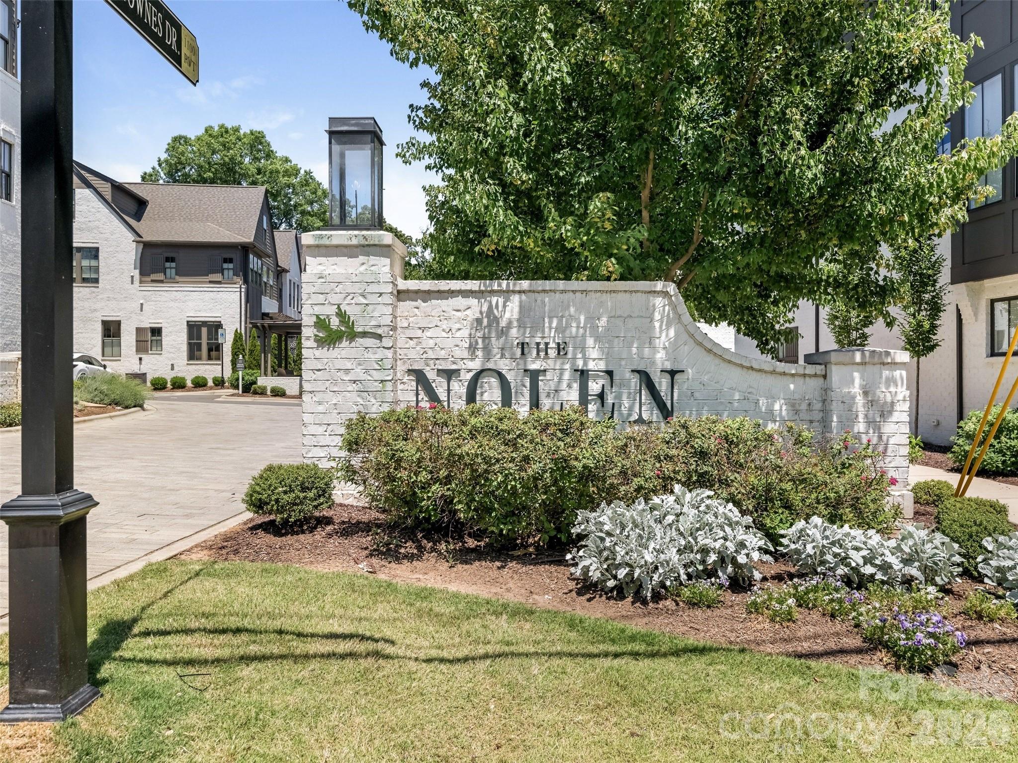 2115 Nolen Ridge Ave, Charlotte, NC 28209