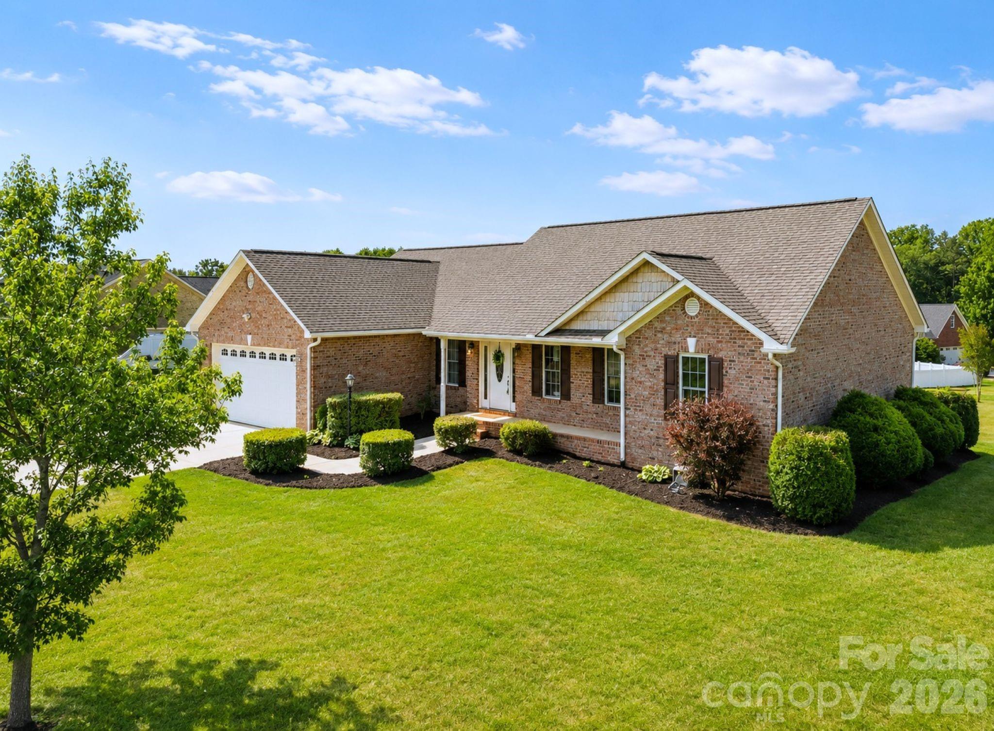 4240 Hunter Rhyne Rd, Lincolnton, NC 28092