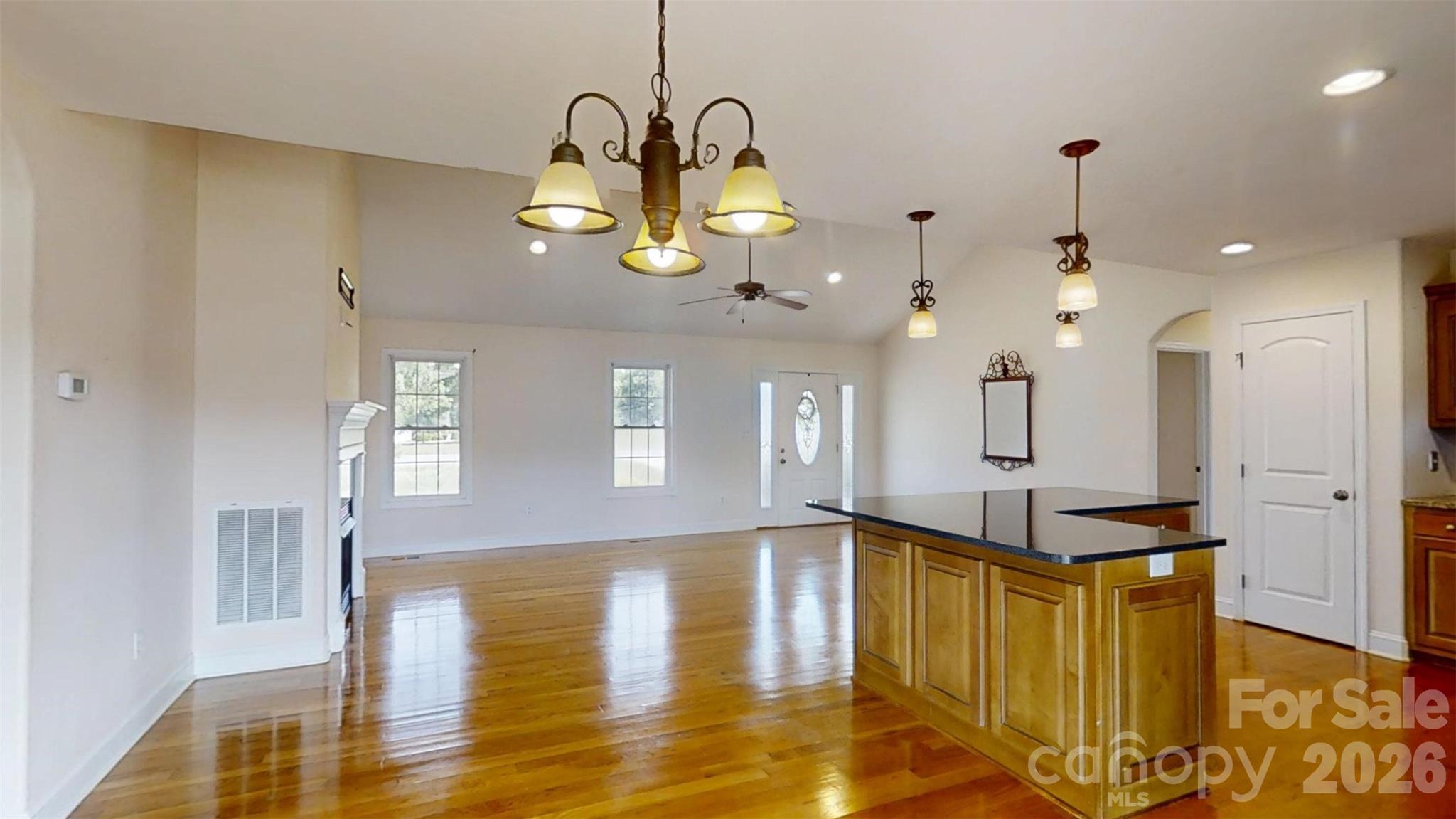 4240 Hunter Rhyne Rd, Lincolnton, NC 28092