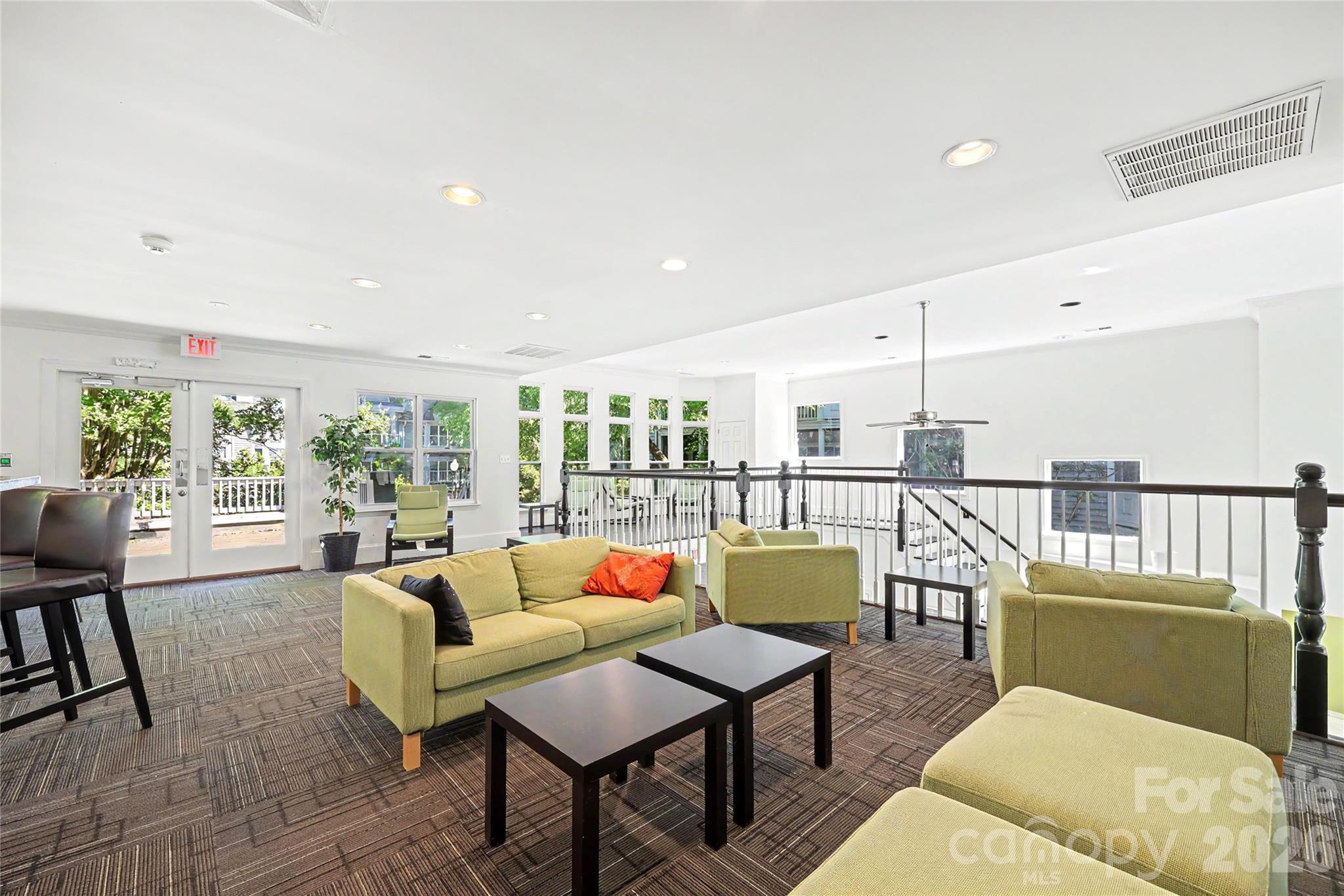 517 N Graham St #2D, Charlotte, NC 28202