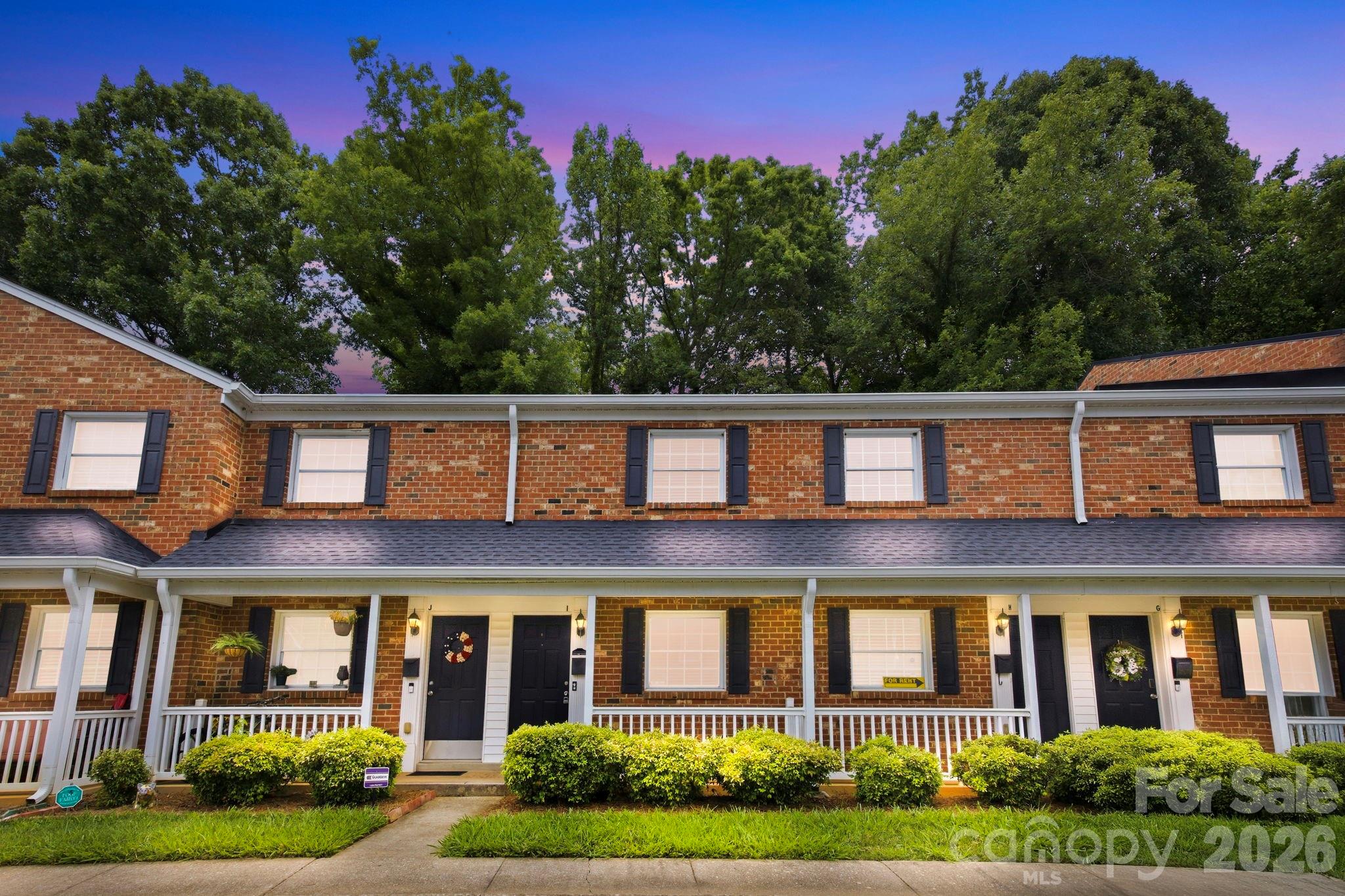 1215 Green Oaks Ln #I, Charlotte, NC 28205