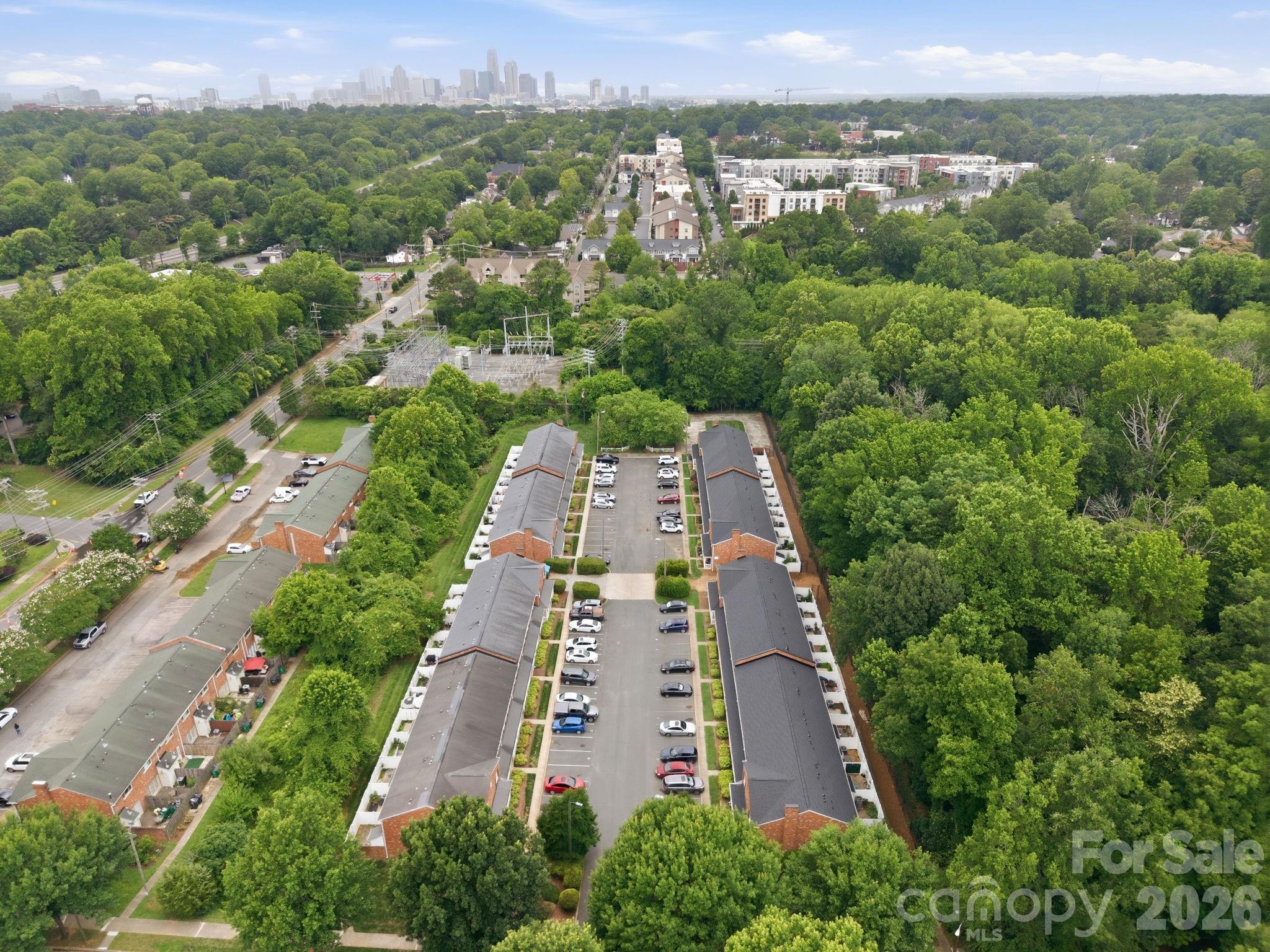 1215 Green Oaks Ln #I, Charlotte, NC 28205