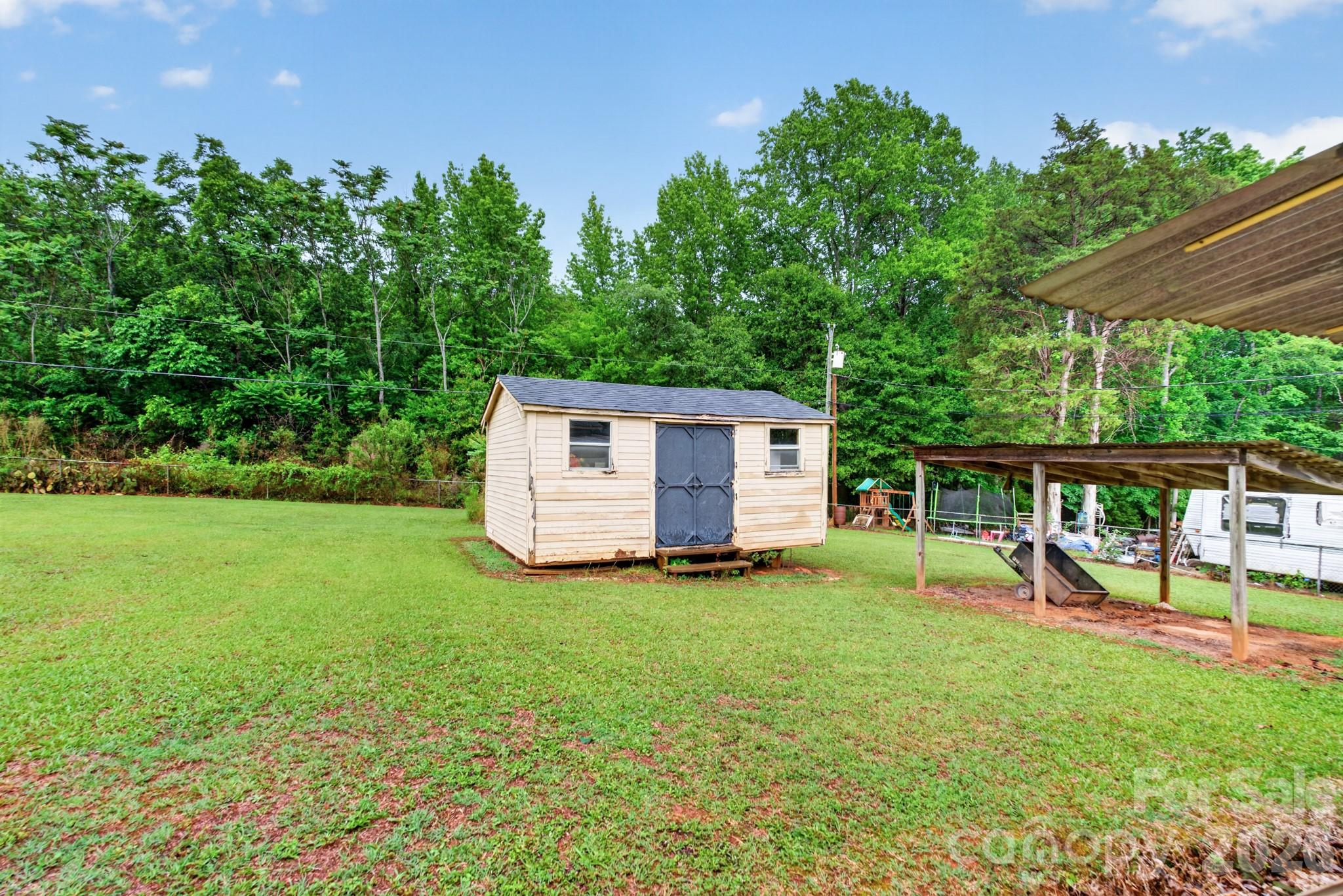 1172 Rainbow Cir, Catawba, SC 29704
