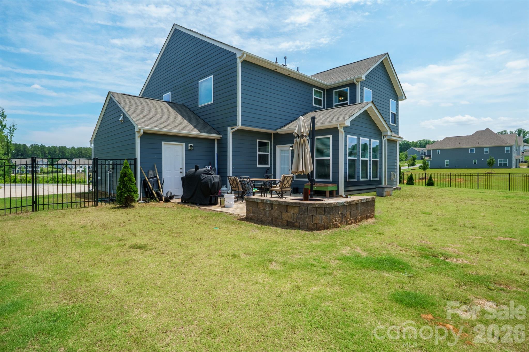 282 Bouchard Dr, Waxhaw, NC 28173