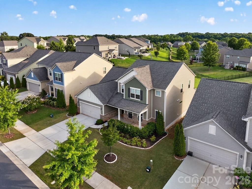 11033 Crane Creek Dr, Charlotte, NC 28278