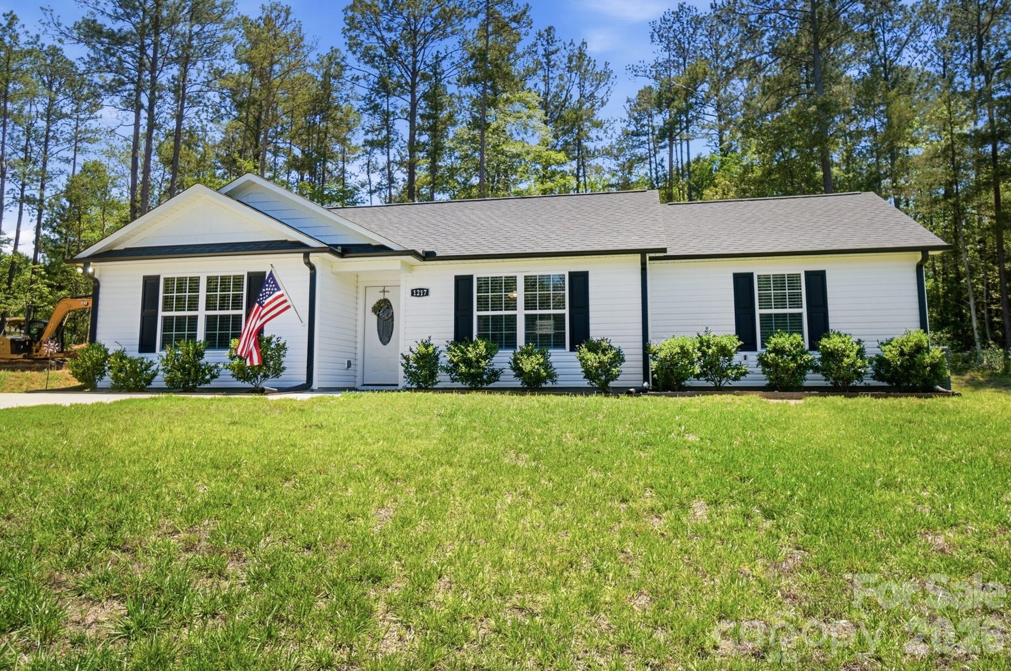 1217 Belmont Circle Dr, Lancaster, SC 29720