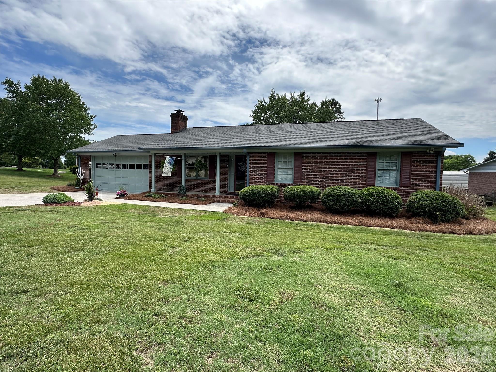 5525 Randolph Rd, Kannapolis, NC 28081