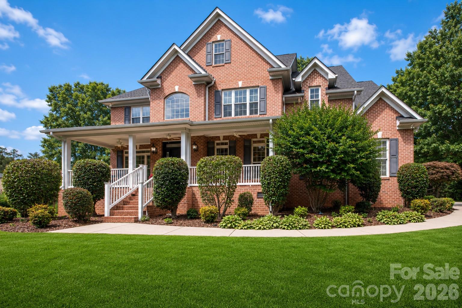 1015 Estate Ln, Matthews, NC 28104