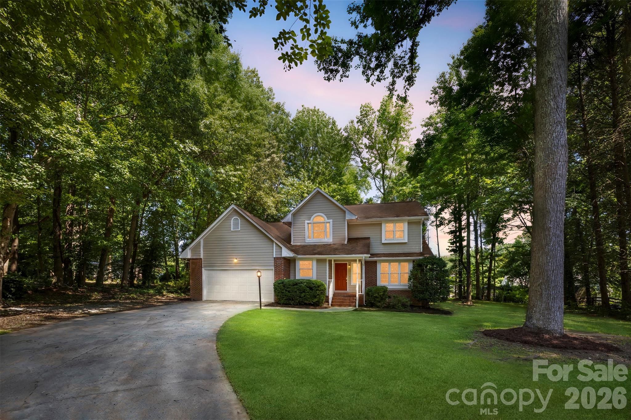 932 Alexandria Ct, Gastonia, NC 28056