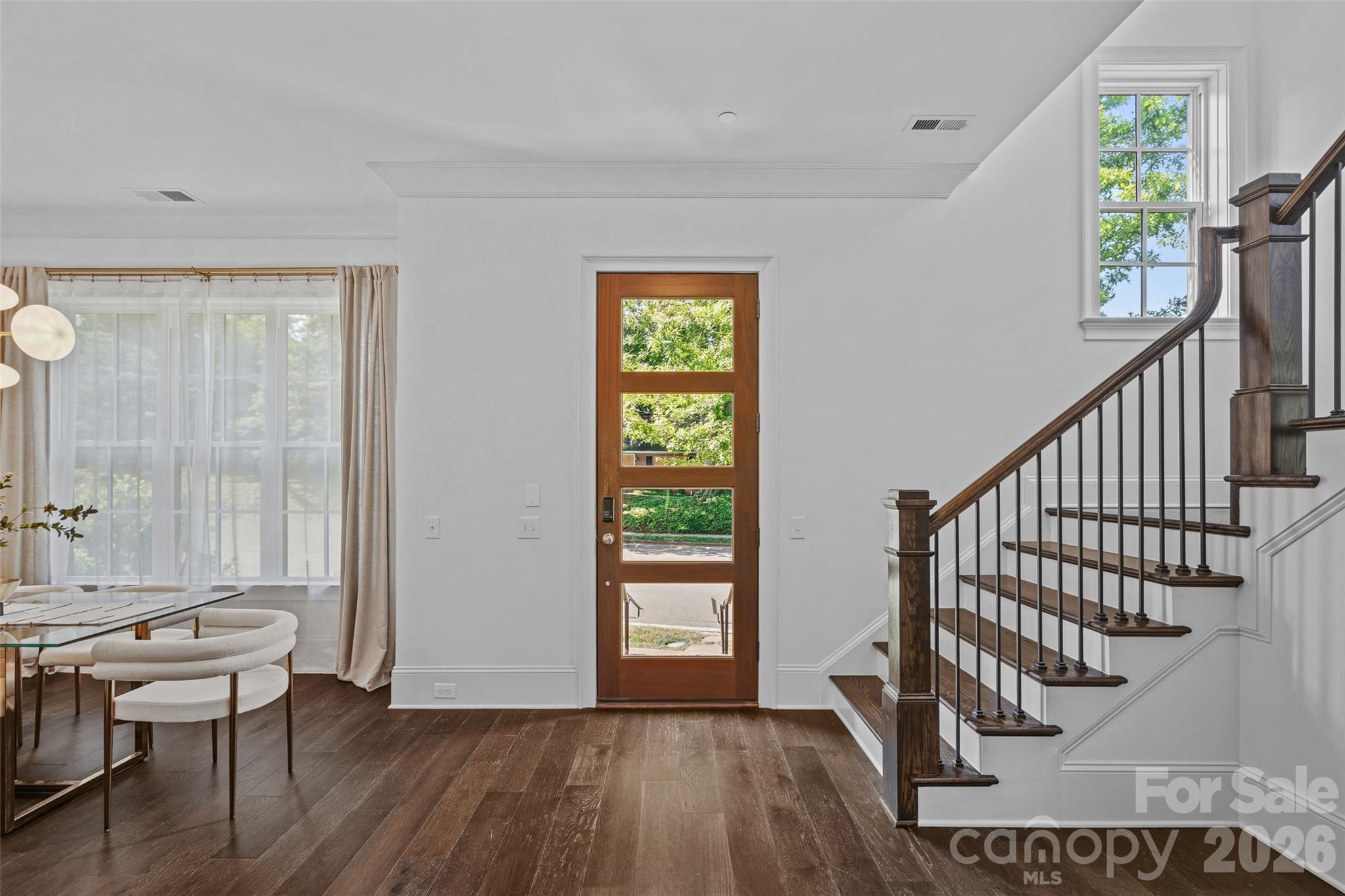 2023 Lynnwood Dr, Charlotte, NC 28209