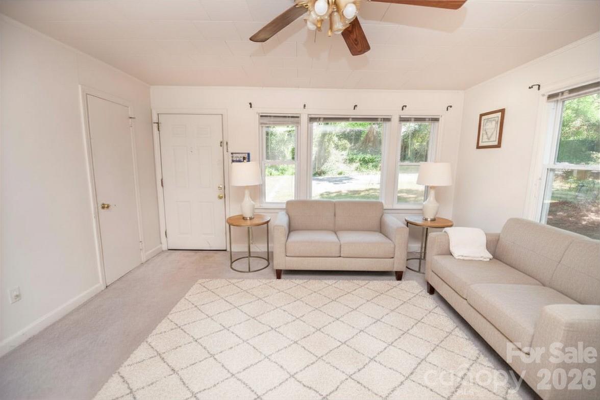 123 Cypress Dr, Gaffney, SC 29340