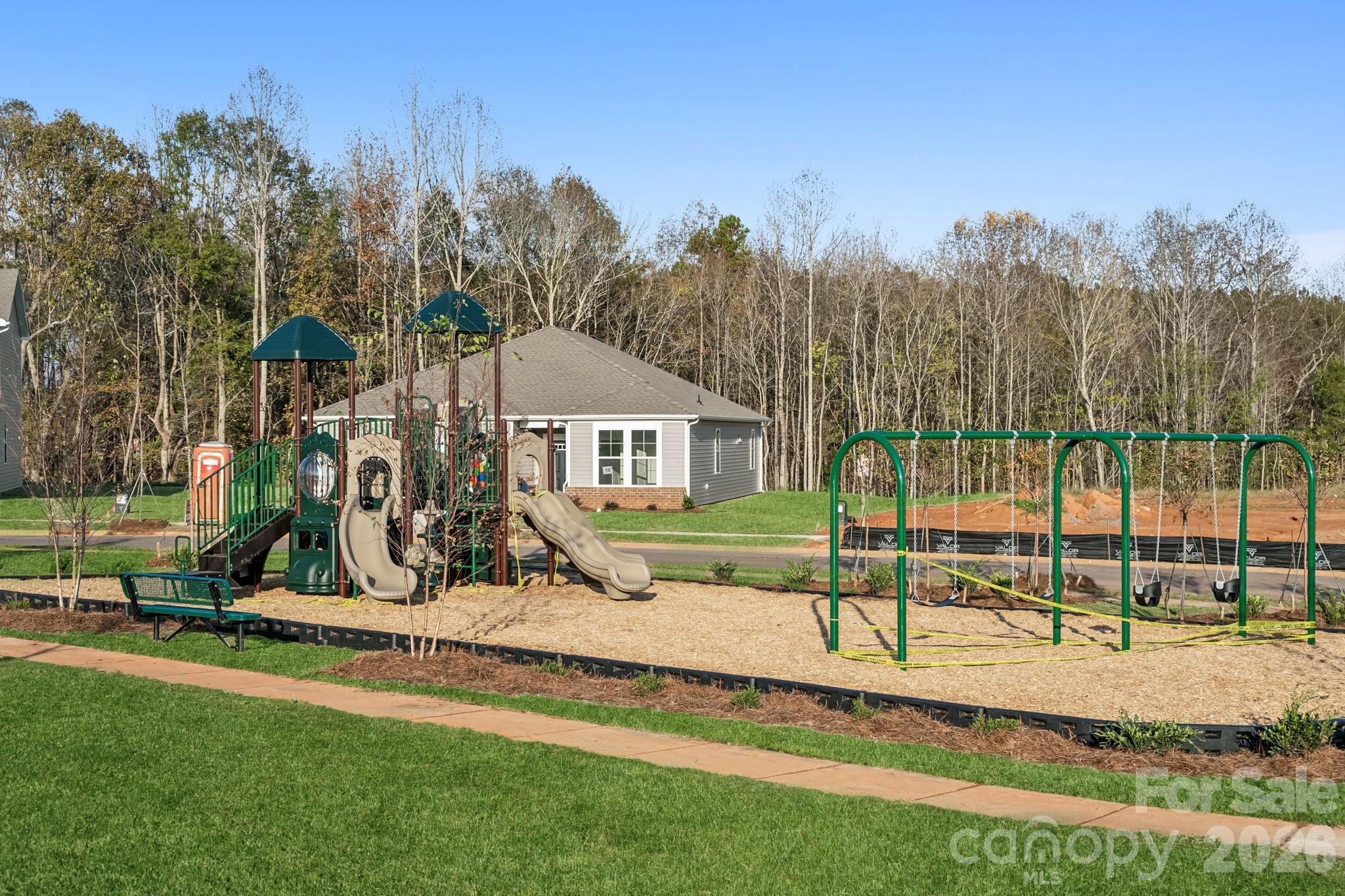 1045 Hallman Branch Ln, Lincolnton, NC 28092
