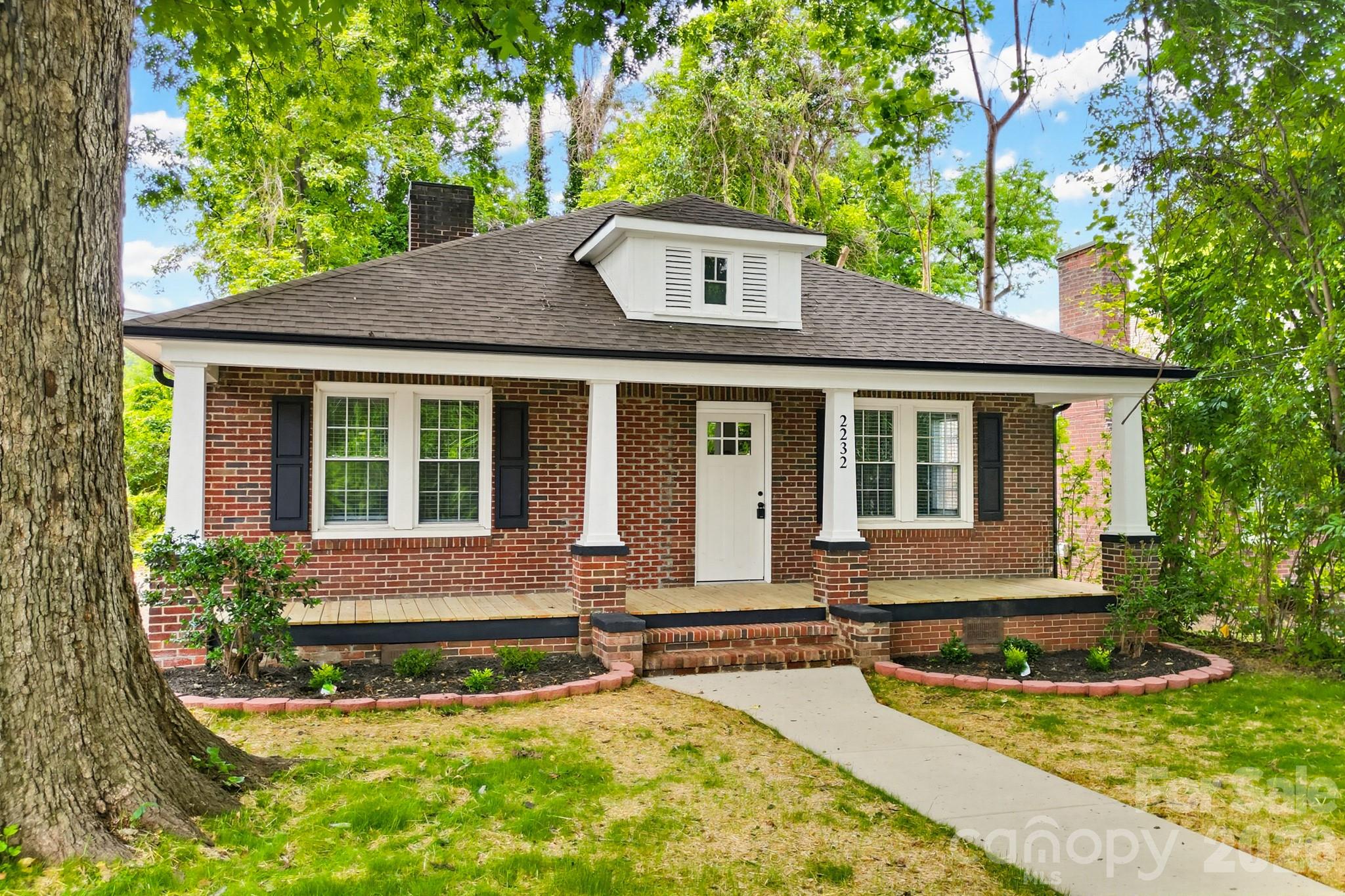 2232 Wilmore Dr, Charlotte, NC 28203