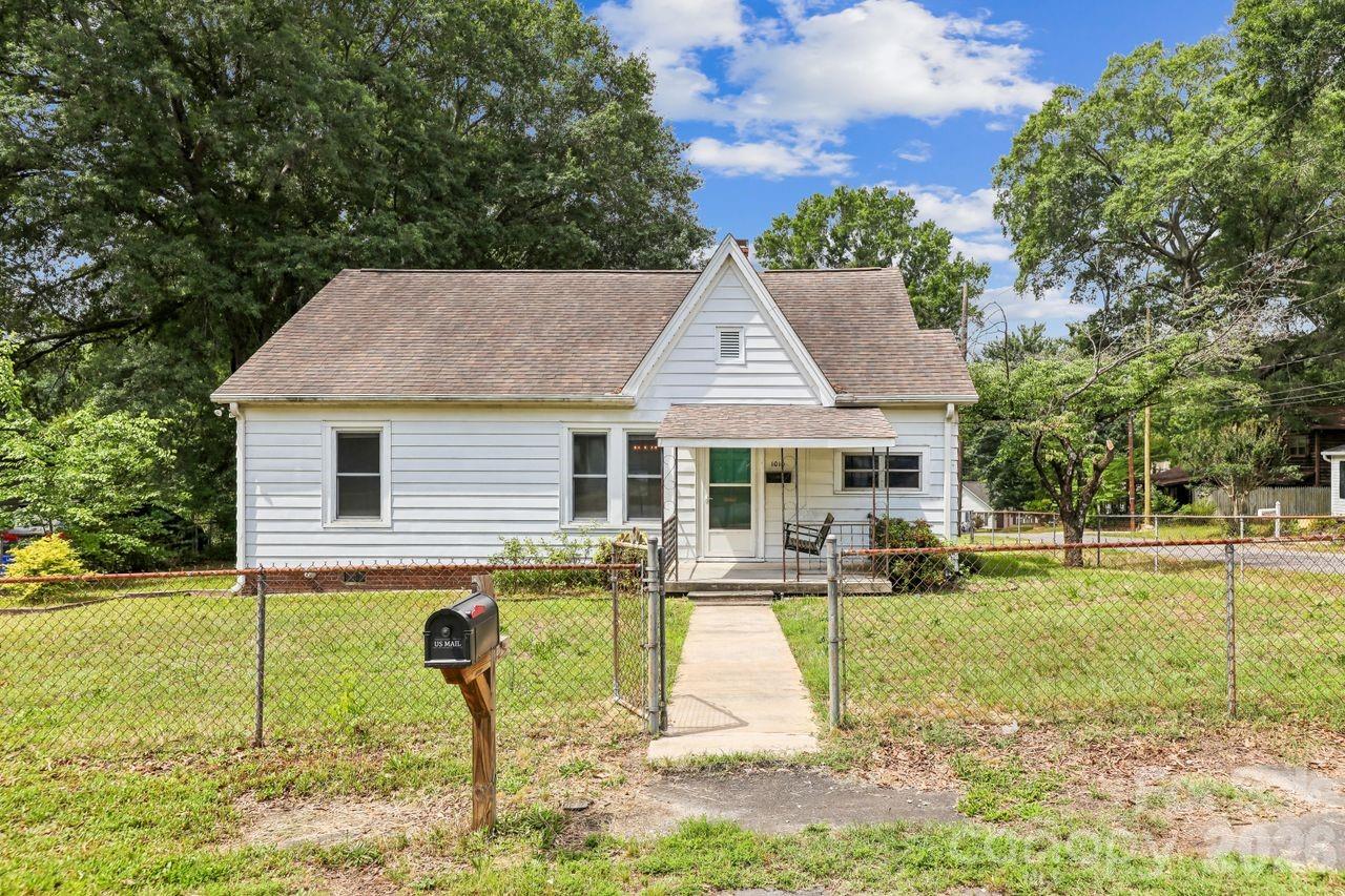 1010 Desoto Ave, Kannapolis, NC 28083
