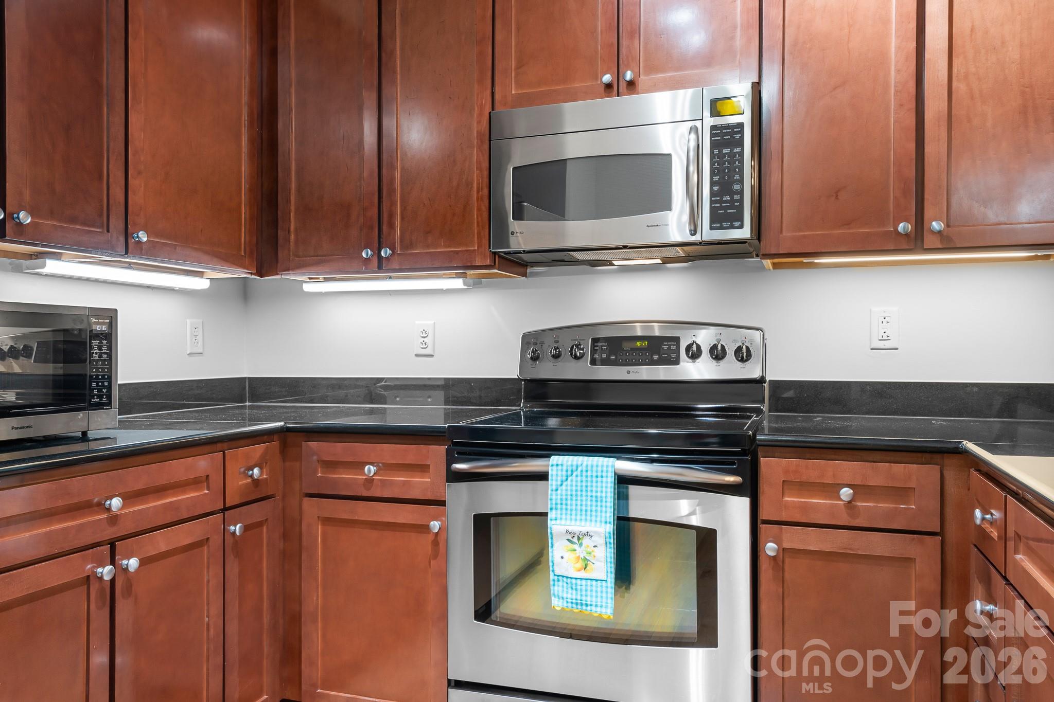 721 Governor Morrison St #430, Charlotte, NC 28211