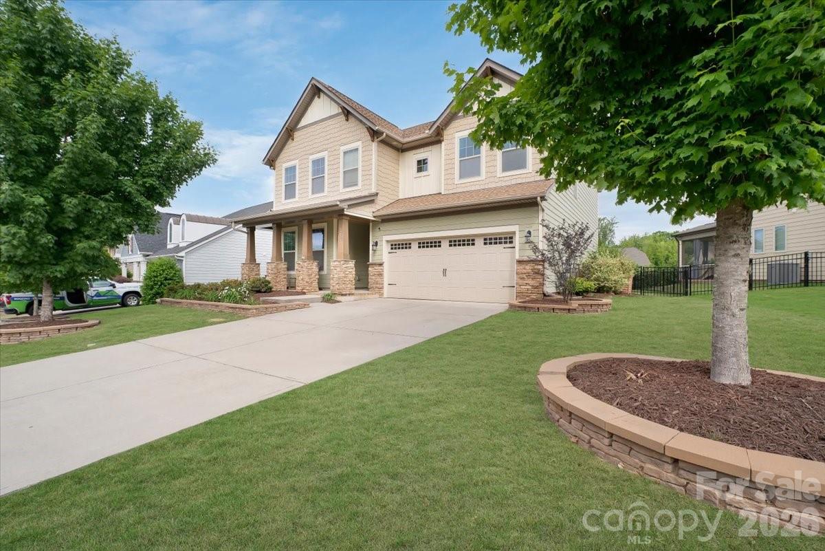 17534 Austins Creek Dr, Charlotte, NC 28278