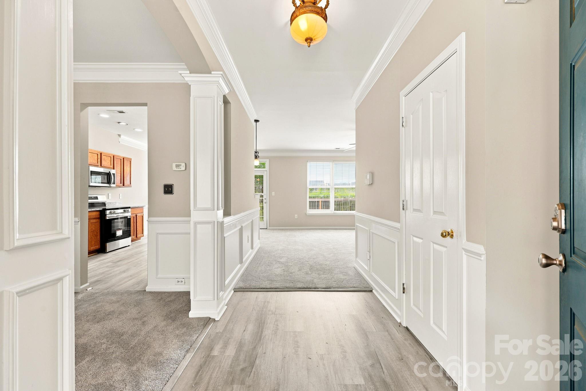 6826 Chieftain Dr, Charlotte, NC 28216
