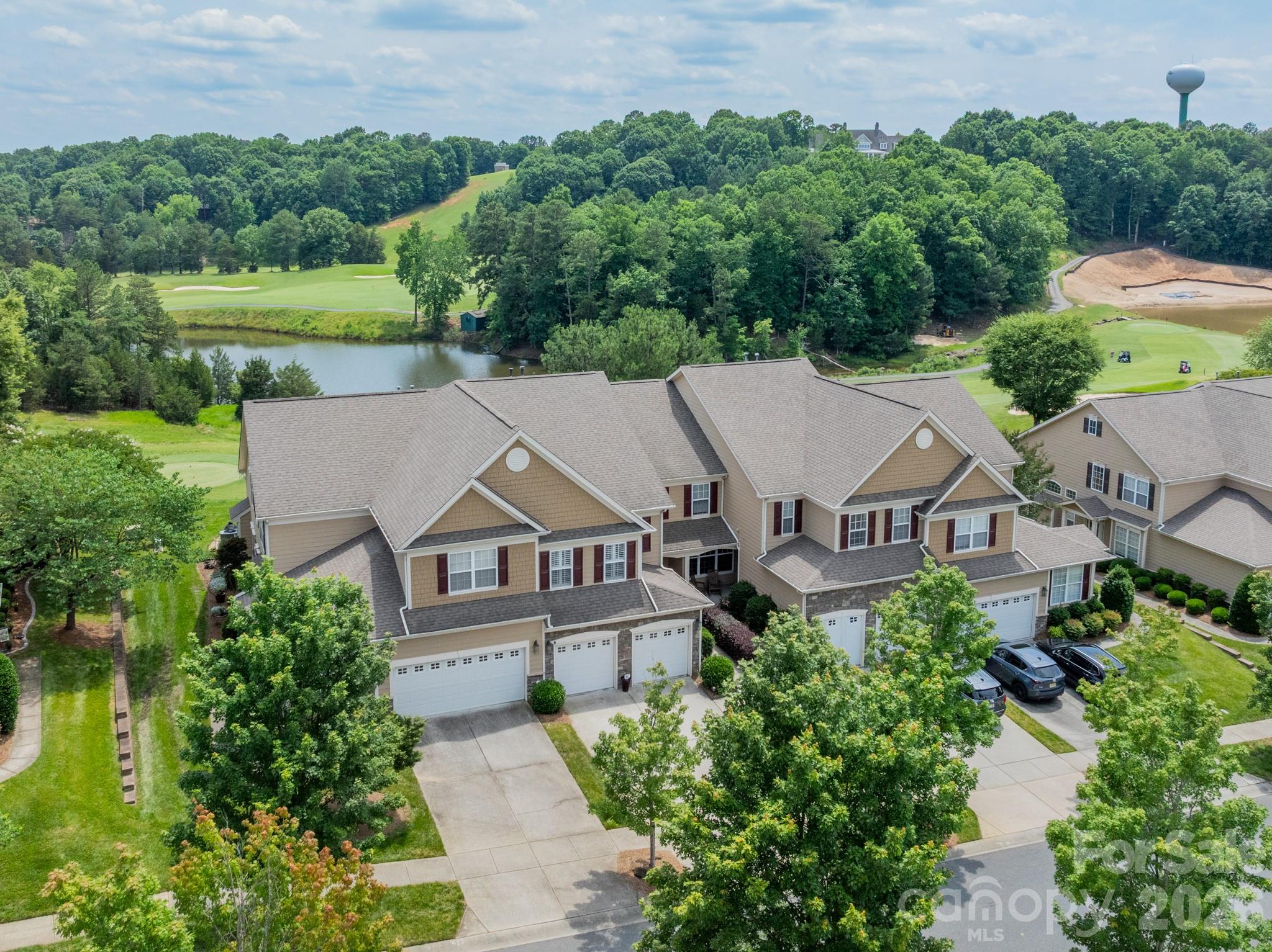 1064 Silver Gull Dr, Tega Cay, SC 29708