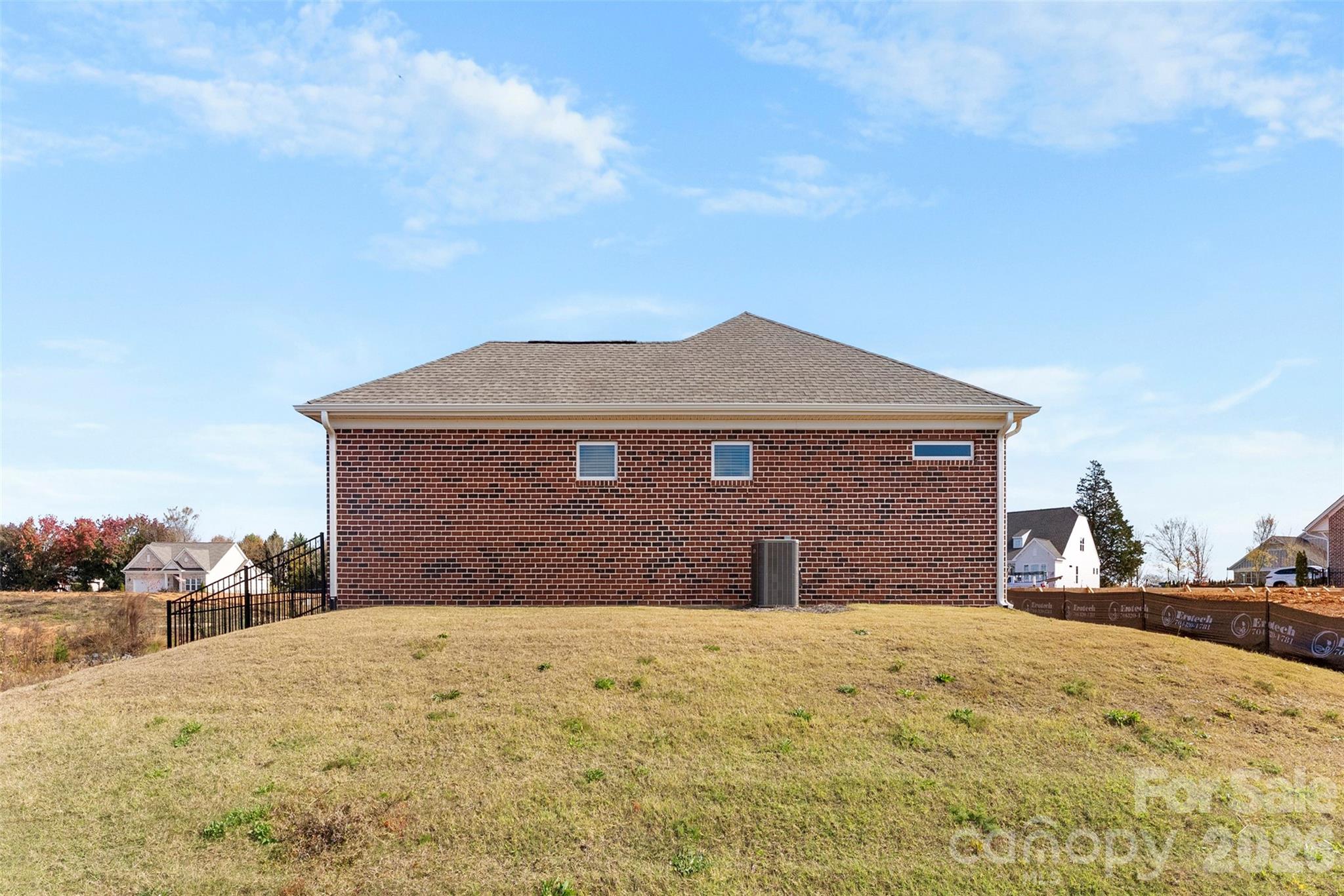 3069 Founding Fathers Dr, Gastonia, NC 28056