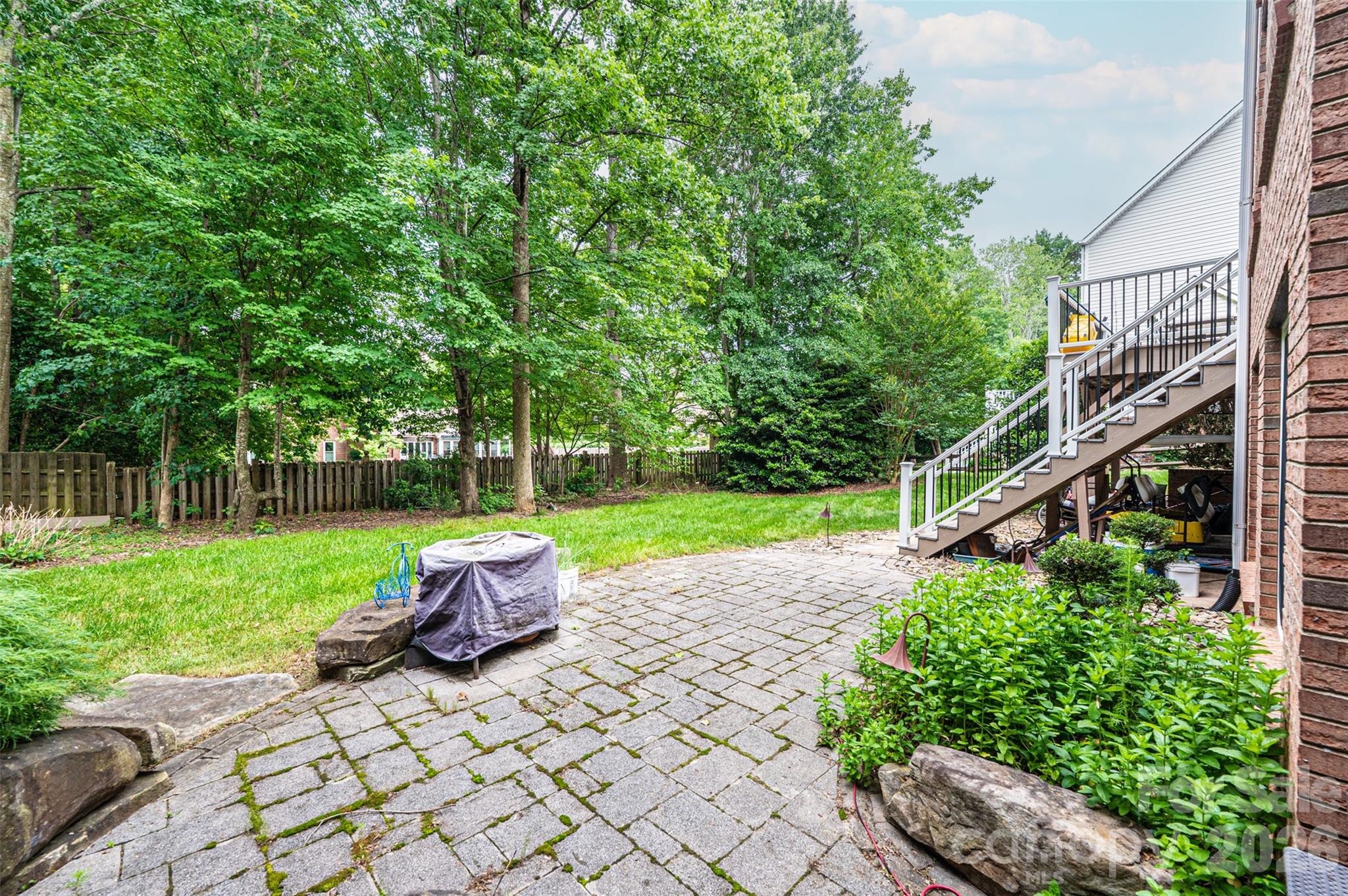 1718 30th Avenue Pl NE, Hickory, NC 28601