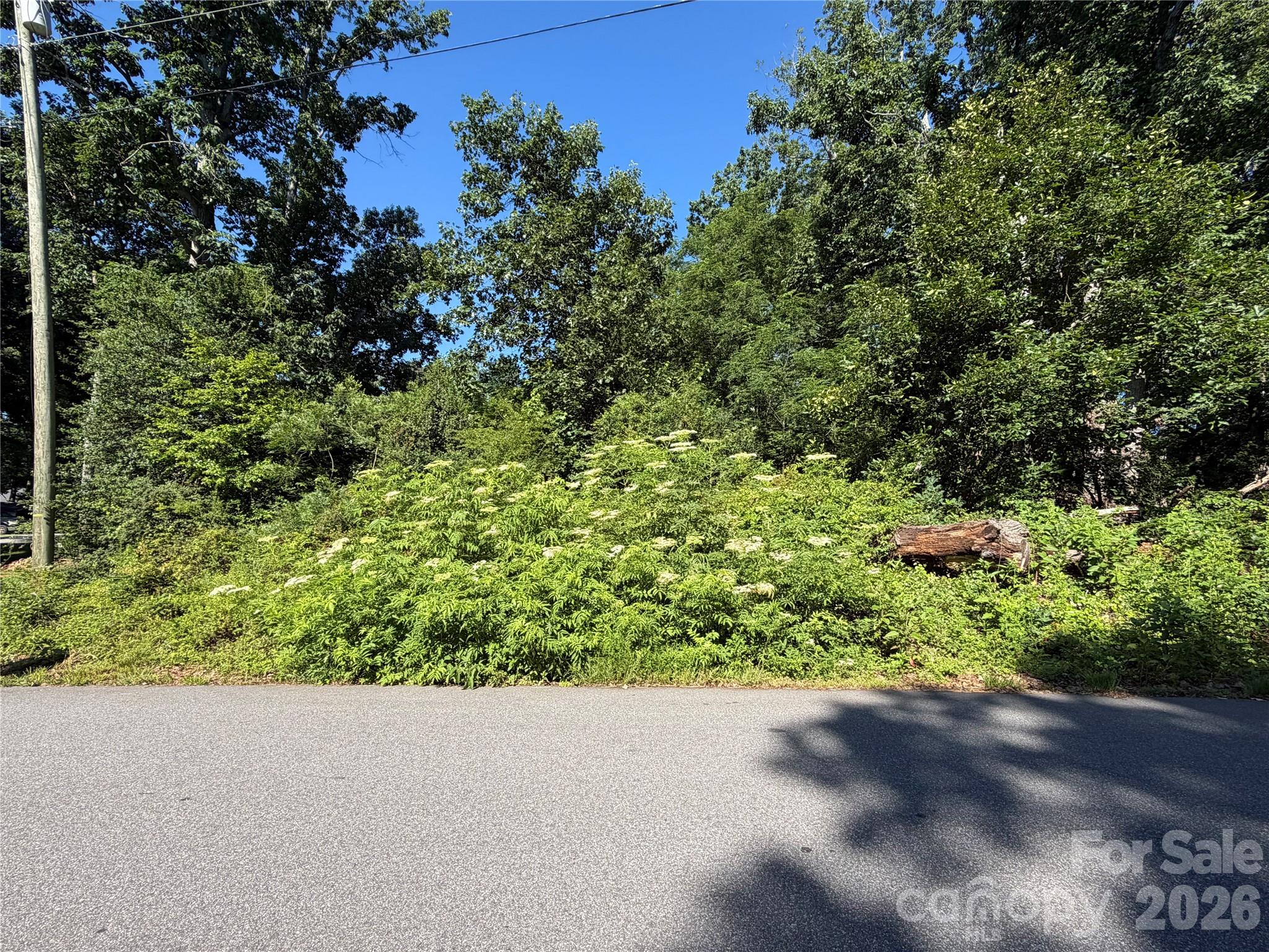 4001 Brookwood Rd, Charlotte, NC 28215
