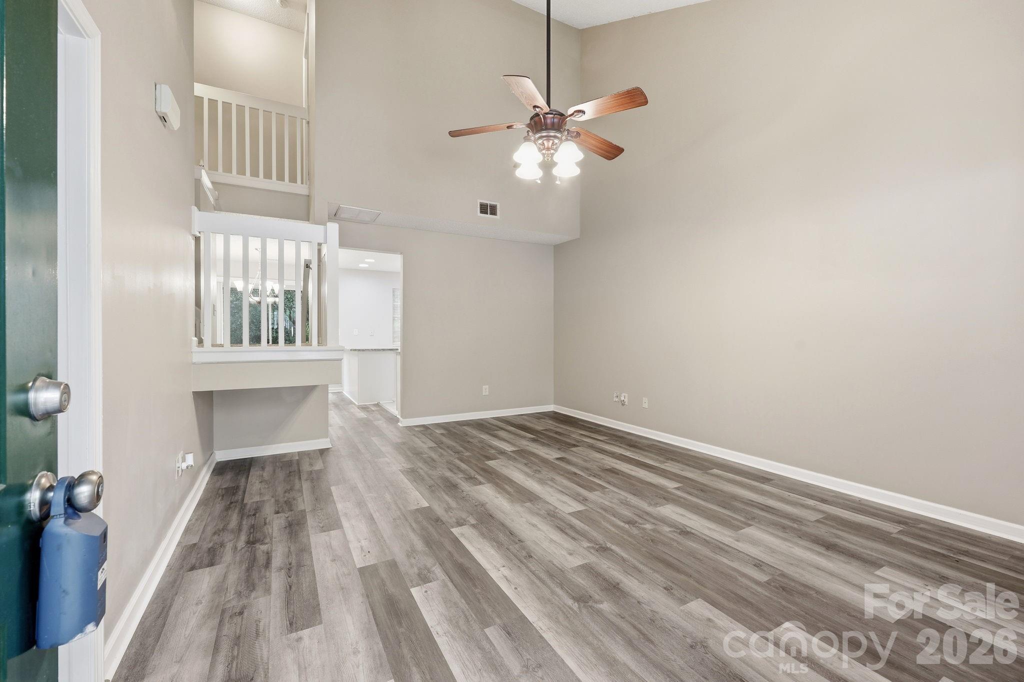 8230 Rudolph Rd, Charlotte, NC 28216