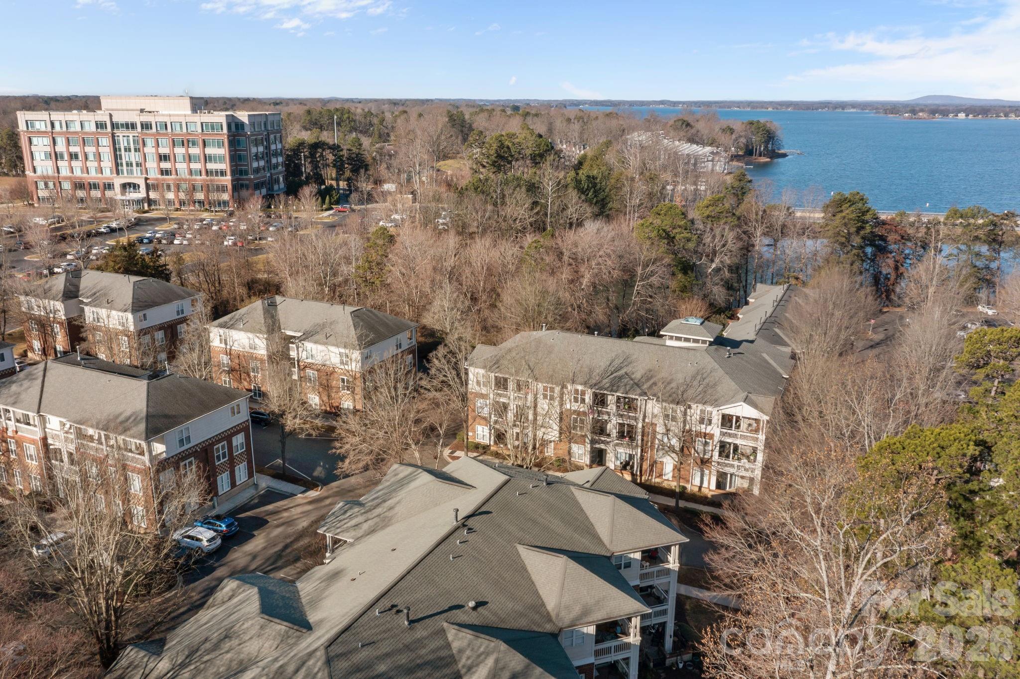 713 Northeast Dr #64, Davidson, NC 28036