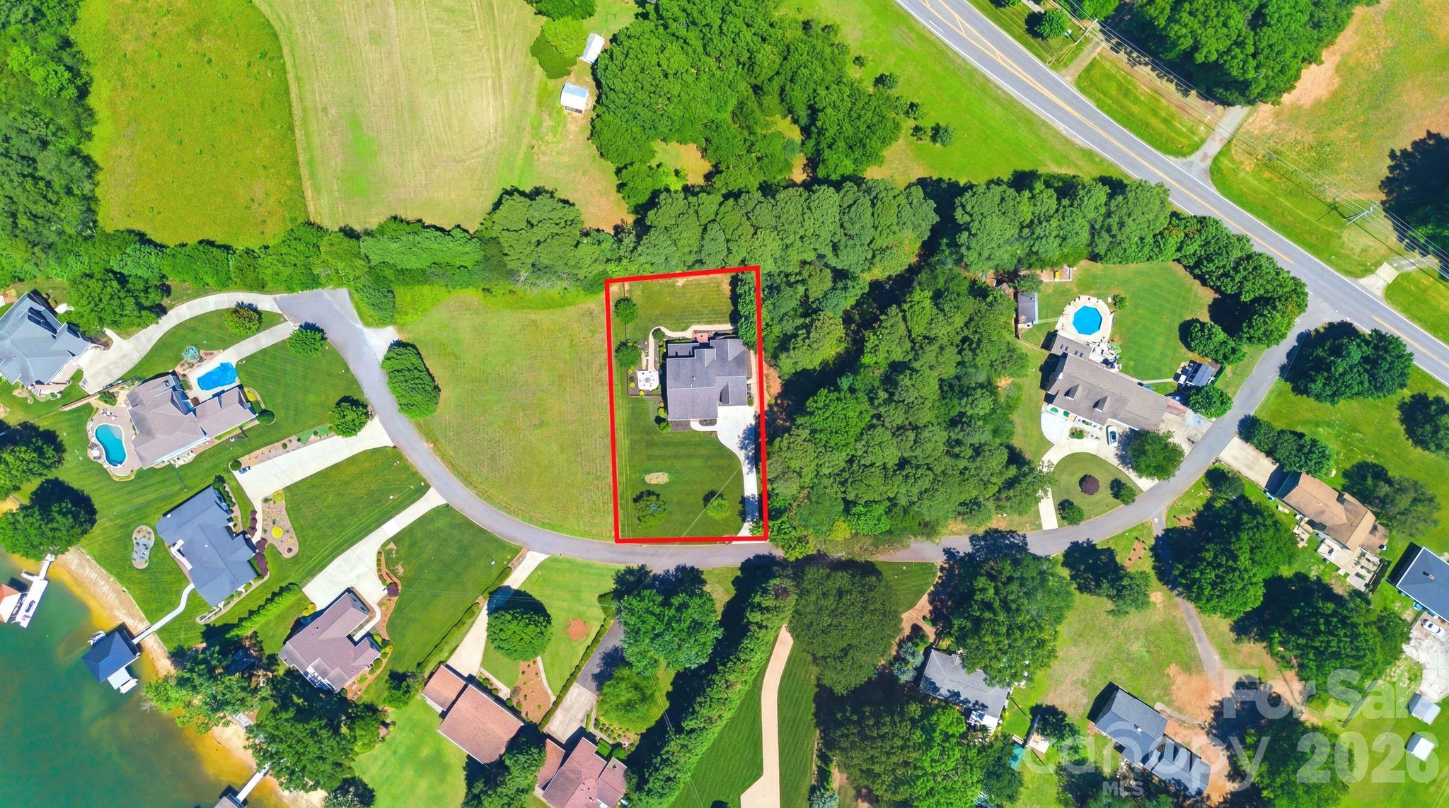 16000 Sunset Dr, Huntersville, NC 28078