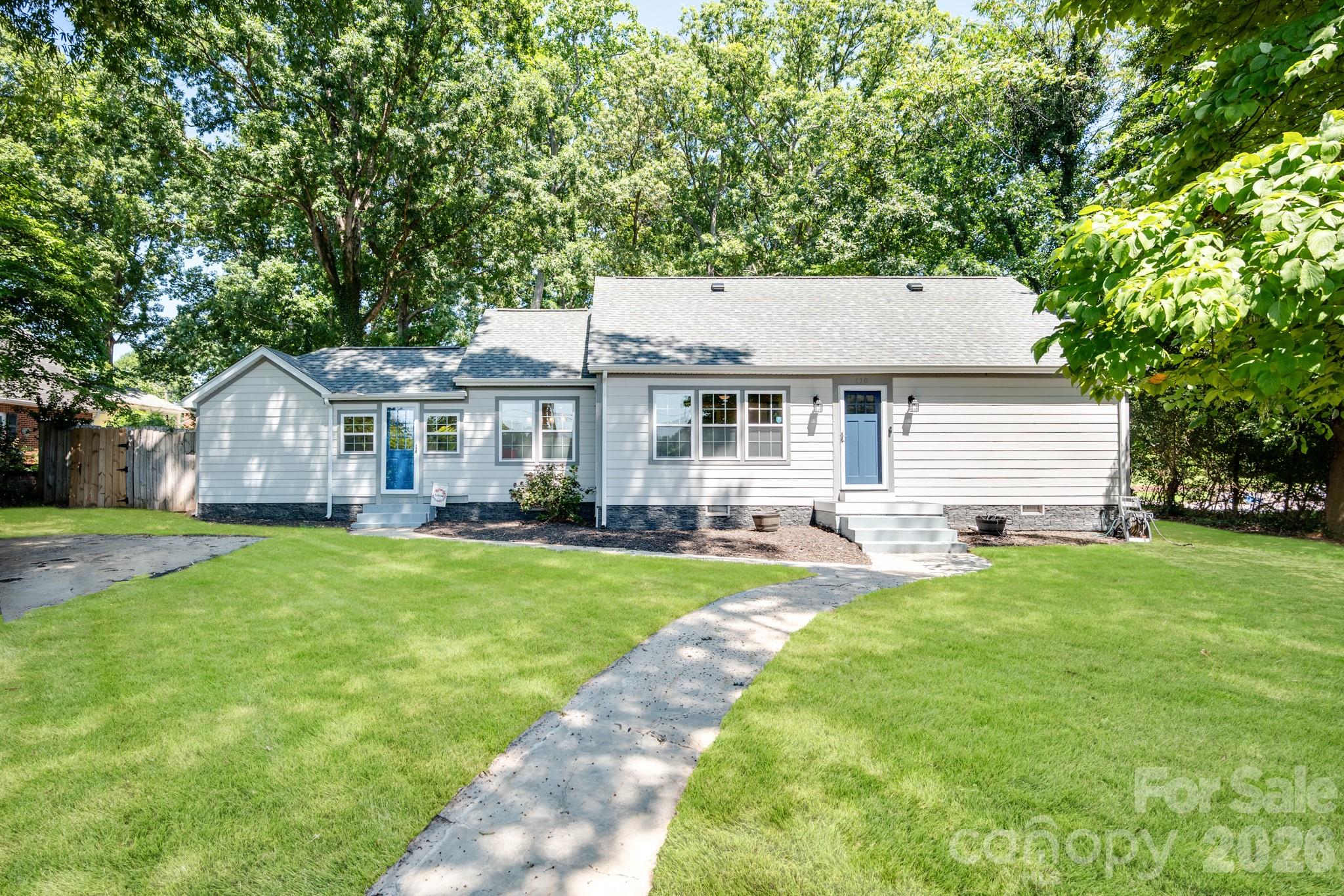 410 N Cannon Blvd, Kannapolis, NC 28083