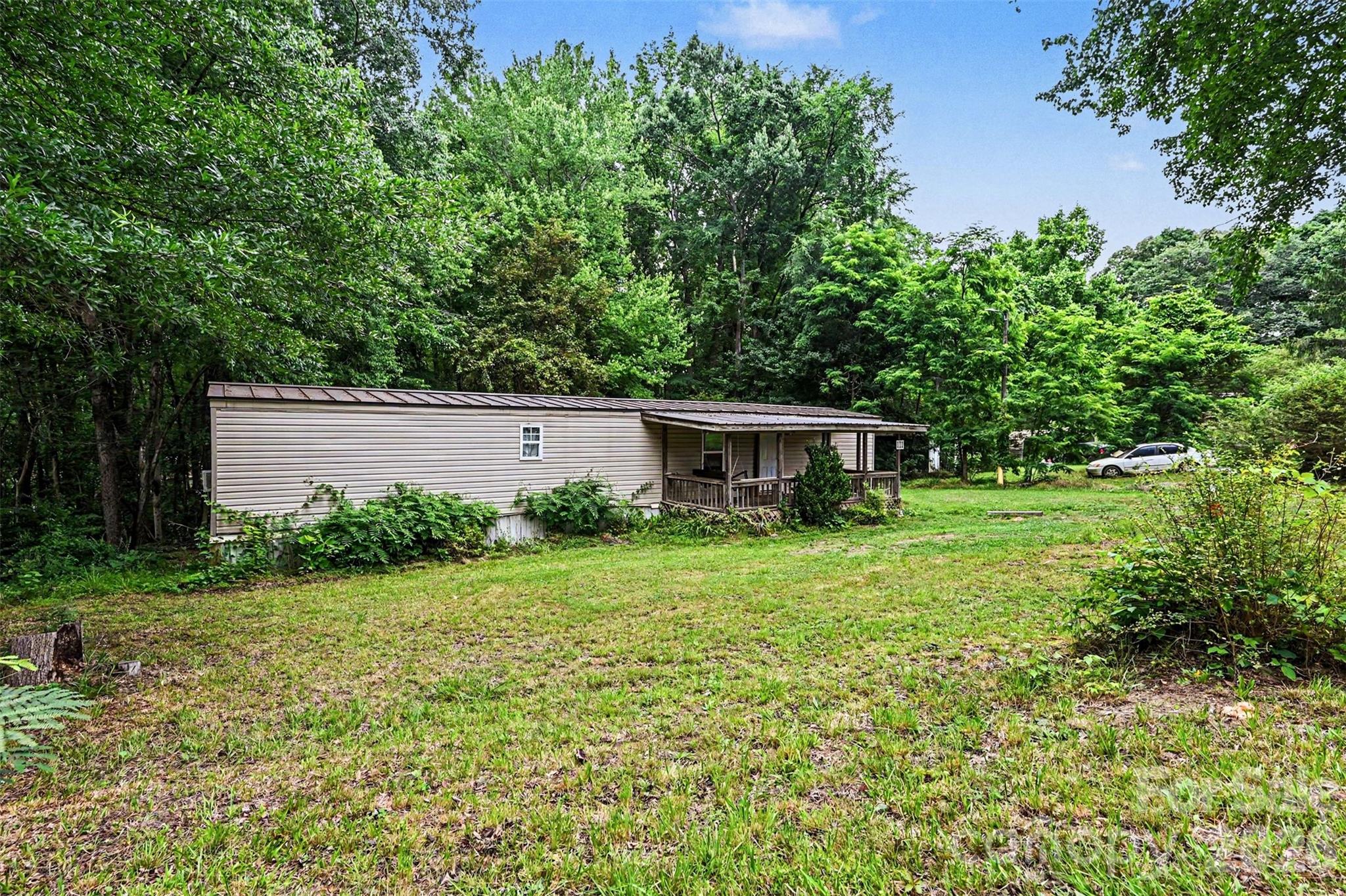 111 Oak Brook Dr, Mooresville, NC 28115