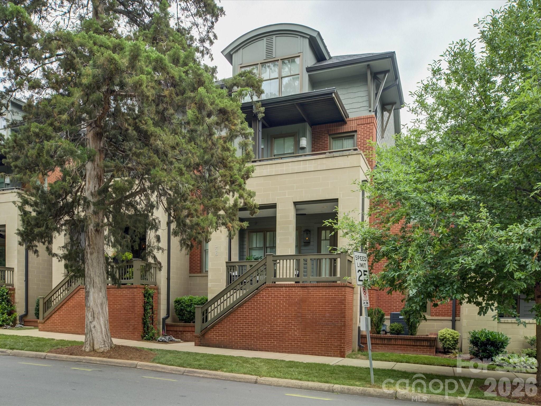 335 E Tremont Ave, Charlotte, NC 28203