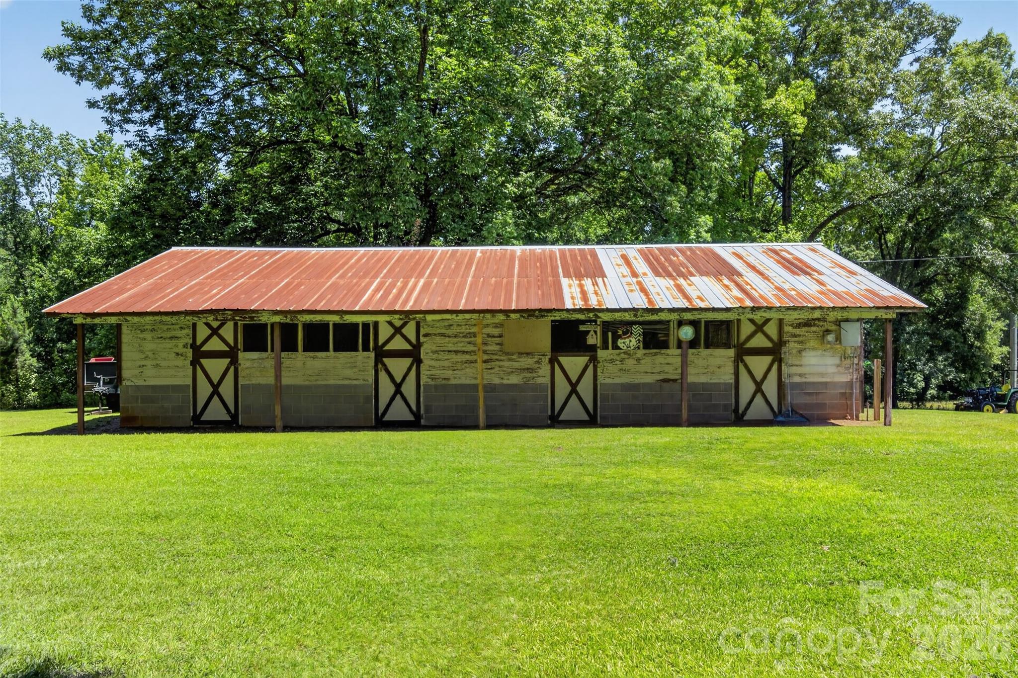 8234 Dennis Rd, Charlotte, NC 28227
