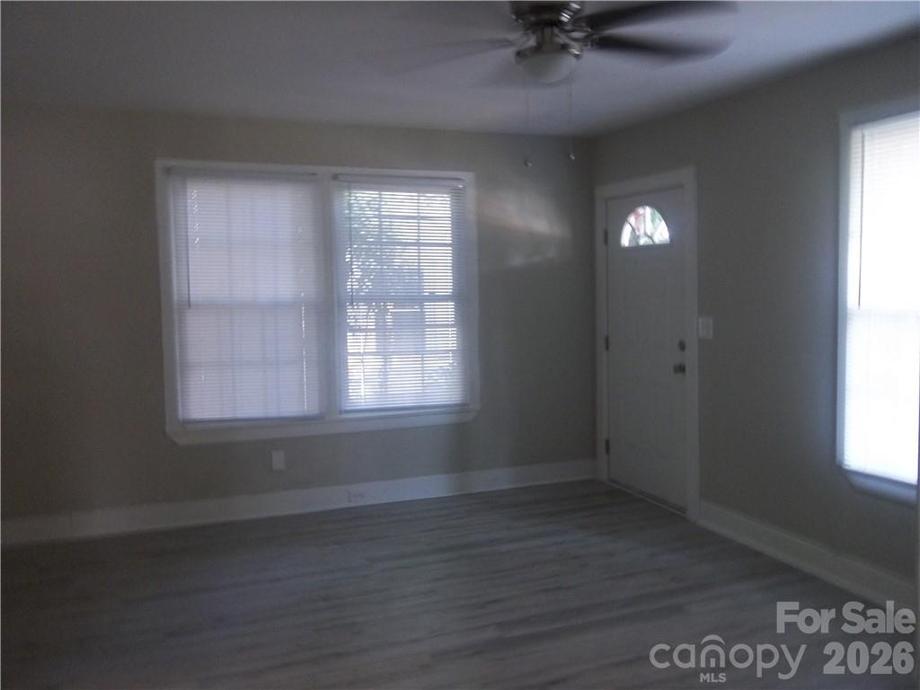 2431 Columbus Cir, Charlotte, NC 28208