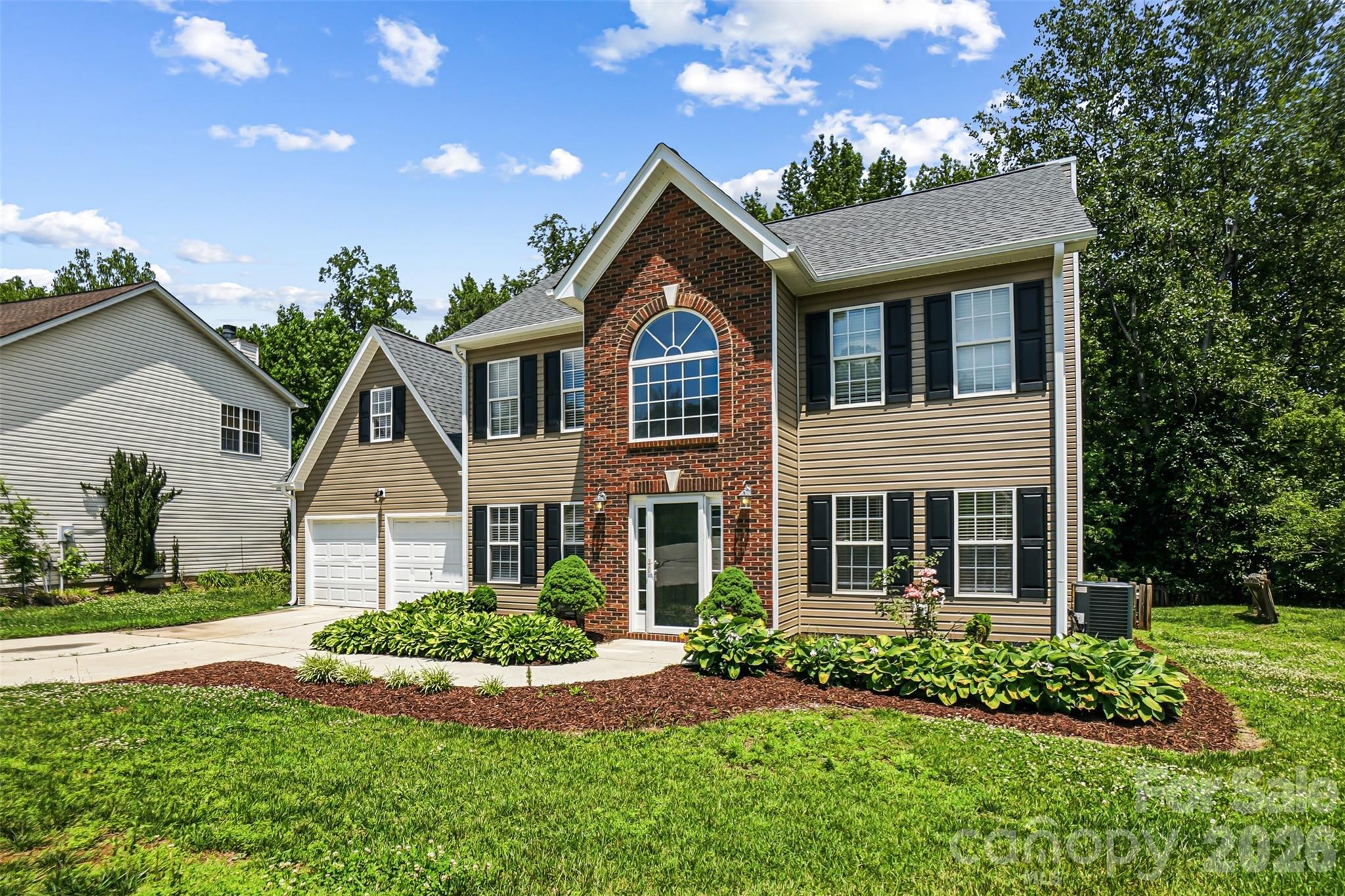 5012 Eagle Creek Dr, Charlotte, NC 28269