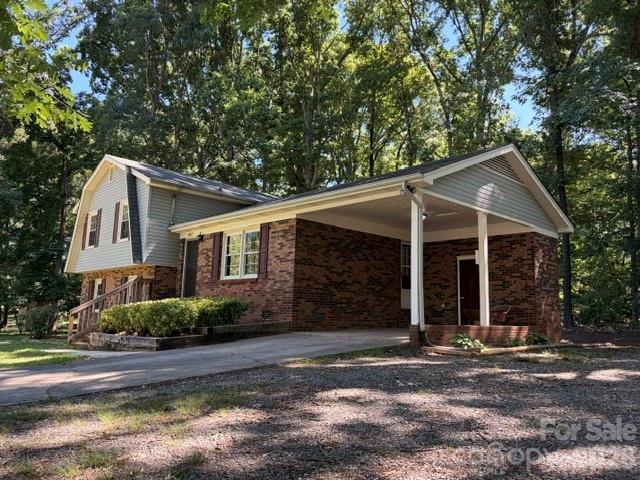 4617 Oakwood Cir, Gastonia, NC 28056