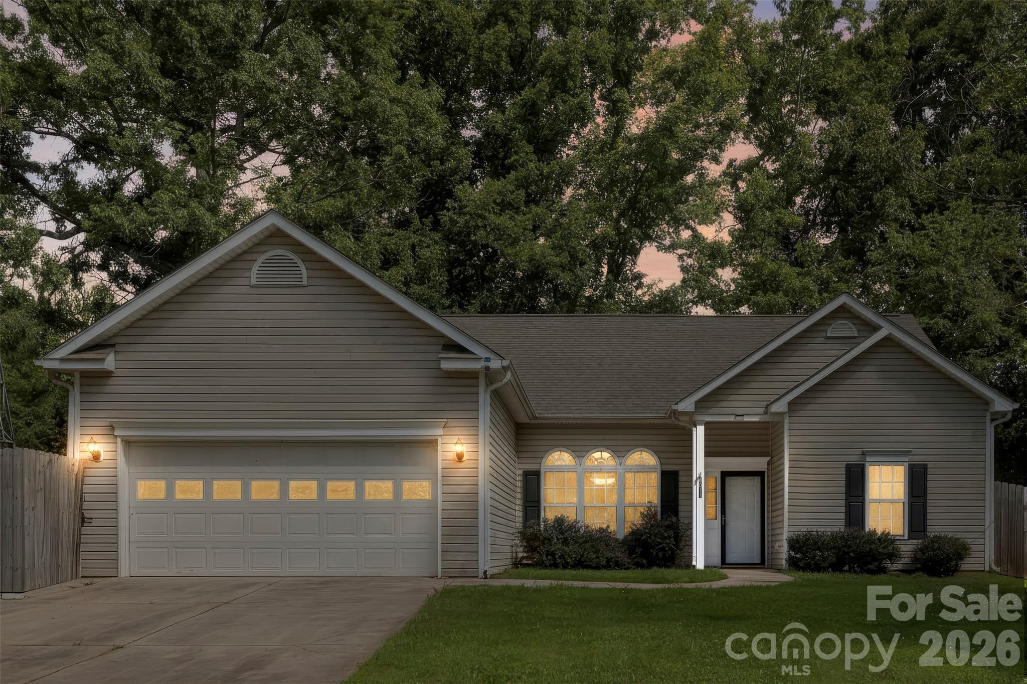 8011 Maxwelton Dr, Huntersville, NC 28078