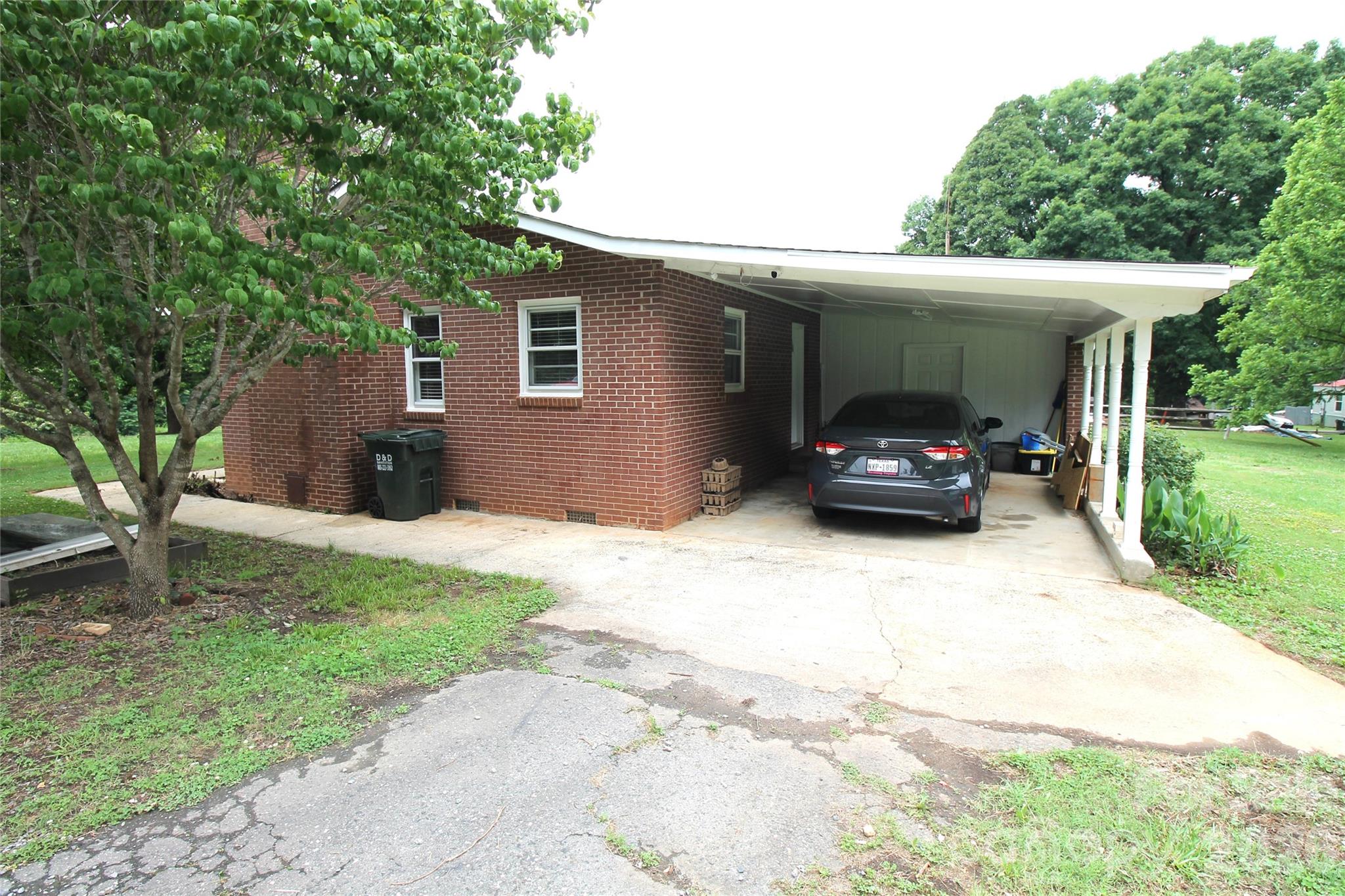 203 Ratchford Farm Rd, Gastonia, NC 28056