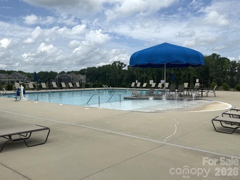 406 Sinaloa St, Waxhaw, NC 28173