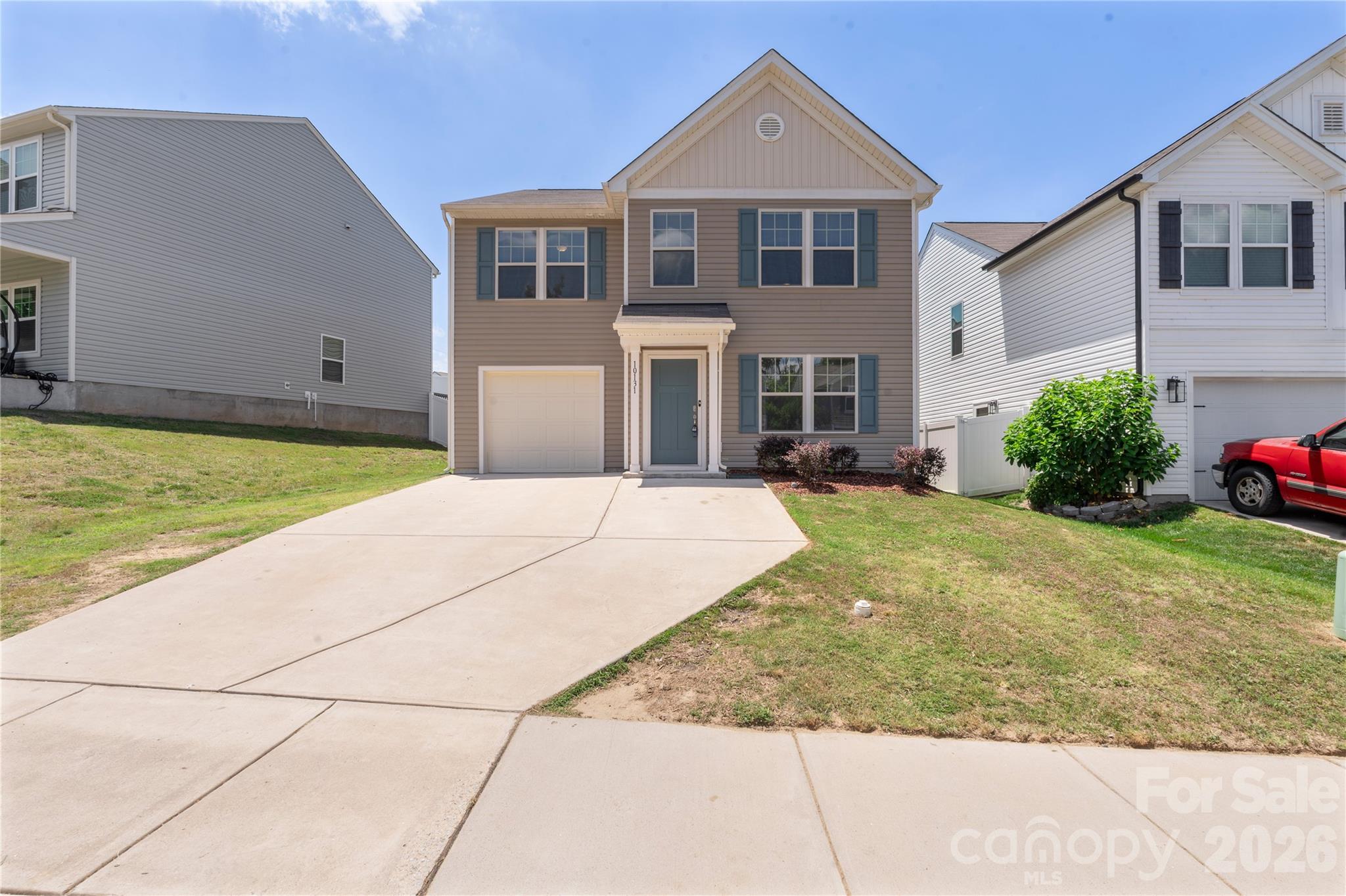 10131 Holly Park Dr, Charlotte, NC 28214