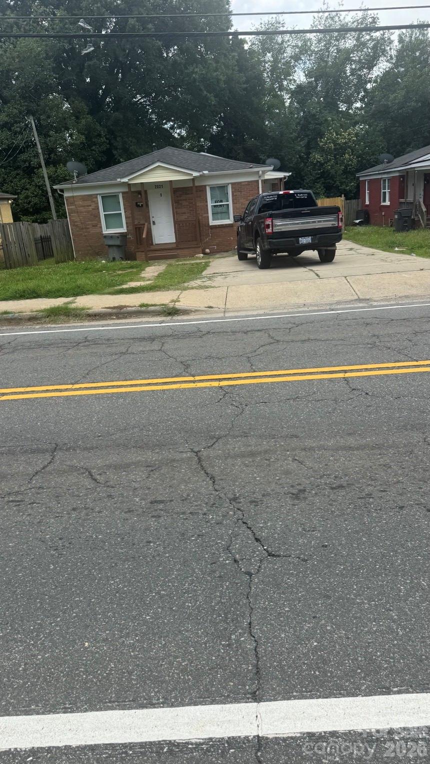 1661 -1665 Montana Dr, Charlotte, NC 28216