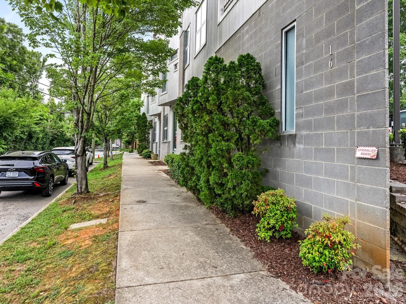 1600 Fulton Ave #206, Charlotte, NC 28205